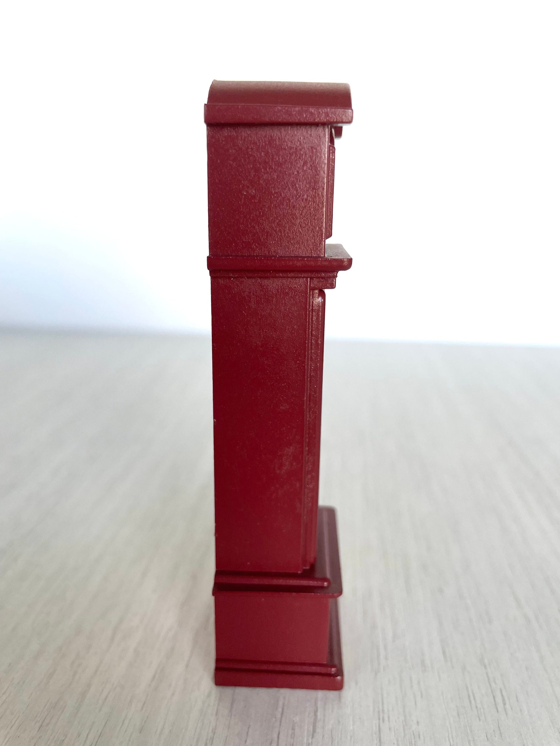 Sylvanian Families Calico Critters vintage grandfather clock — clock face detail