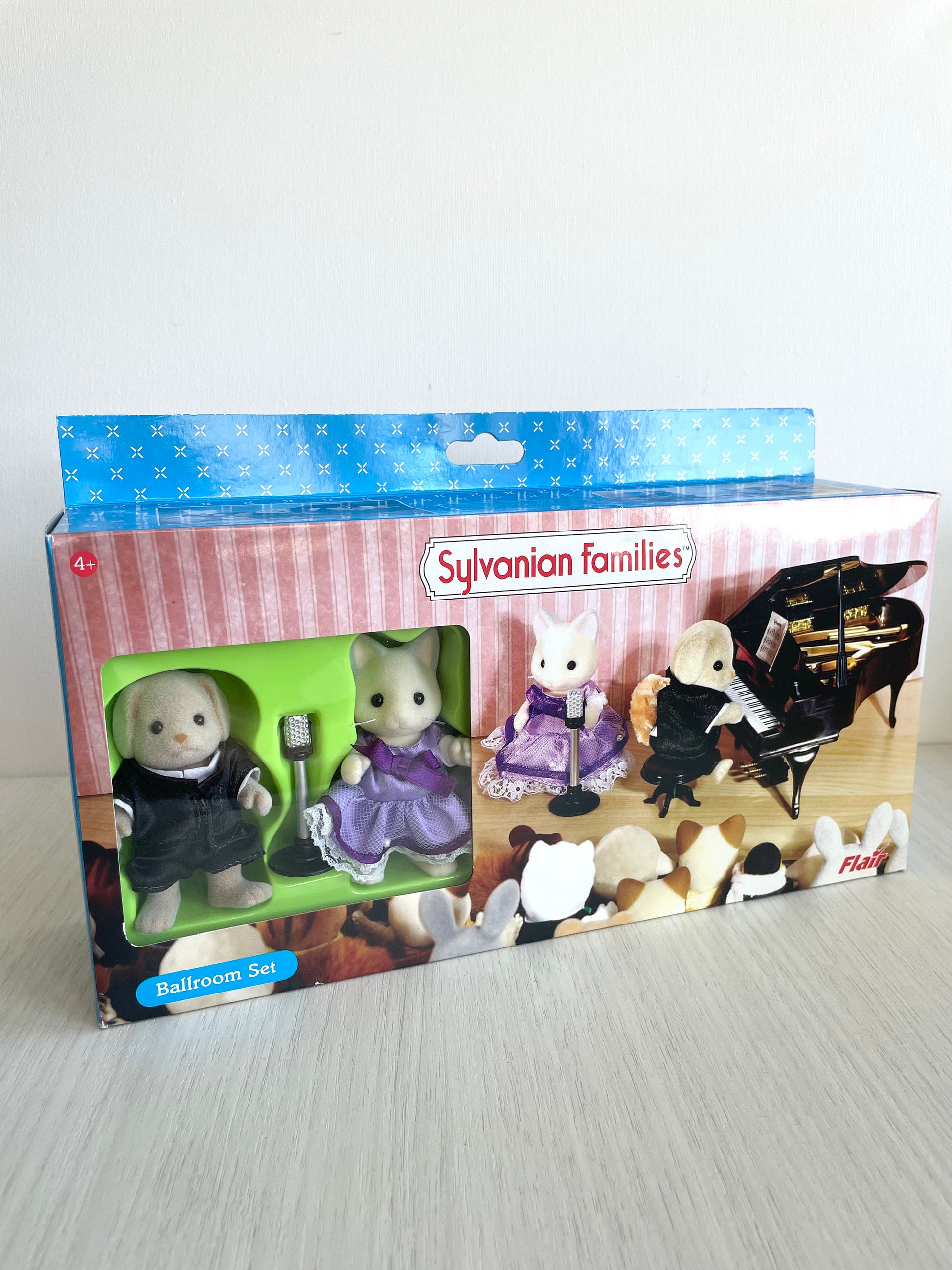Vintage Flair Sylvanian Families Ballroom Set new in box — Calico Critters UK