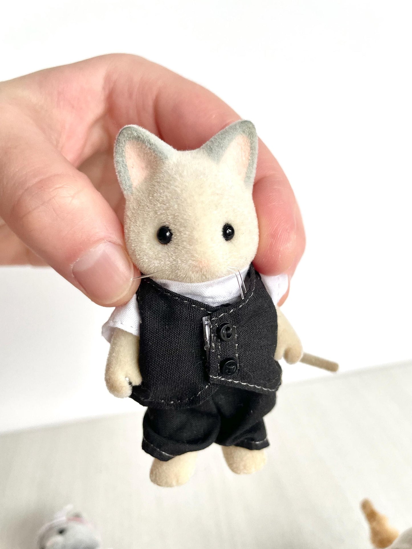 Simpkins cat maid — Sylvanian Families / Calico Critters