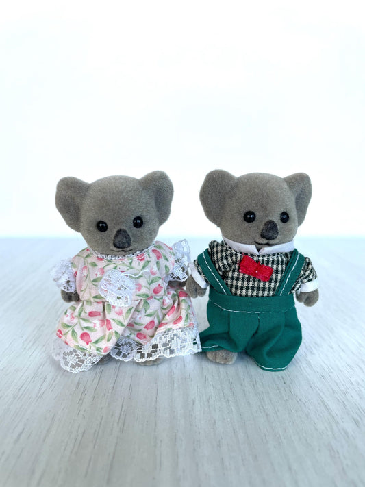 Vintage Sylvanian Families Billabong Koala mom and dad in original clothes — Calico Critters