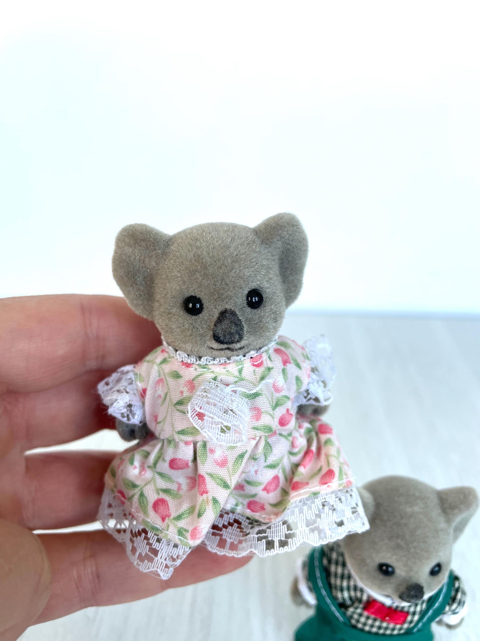 Rare discontinued koala figures — Sylvanian Families / Calico Critters