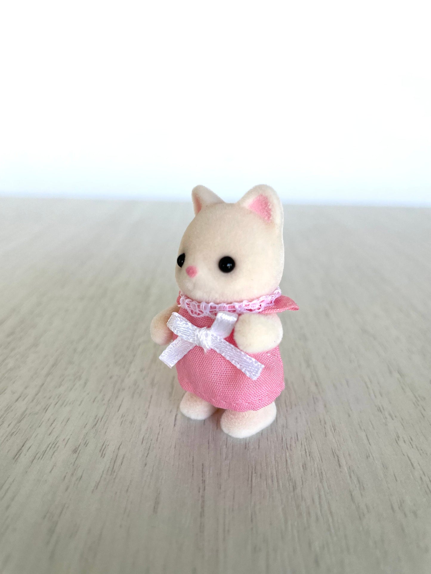 Calico Critters Silk Cat Baby, jointed standing baby, new out of package adorable — Sylvanian Families