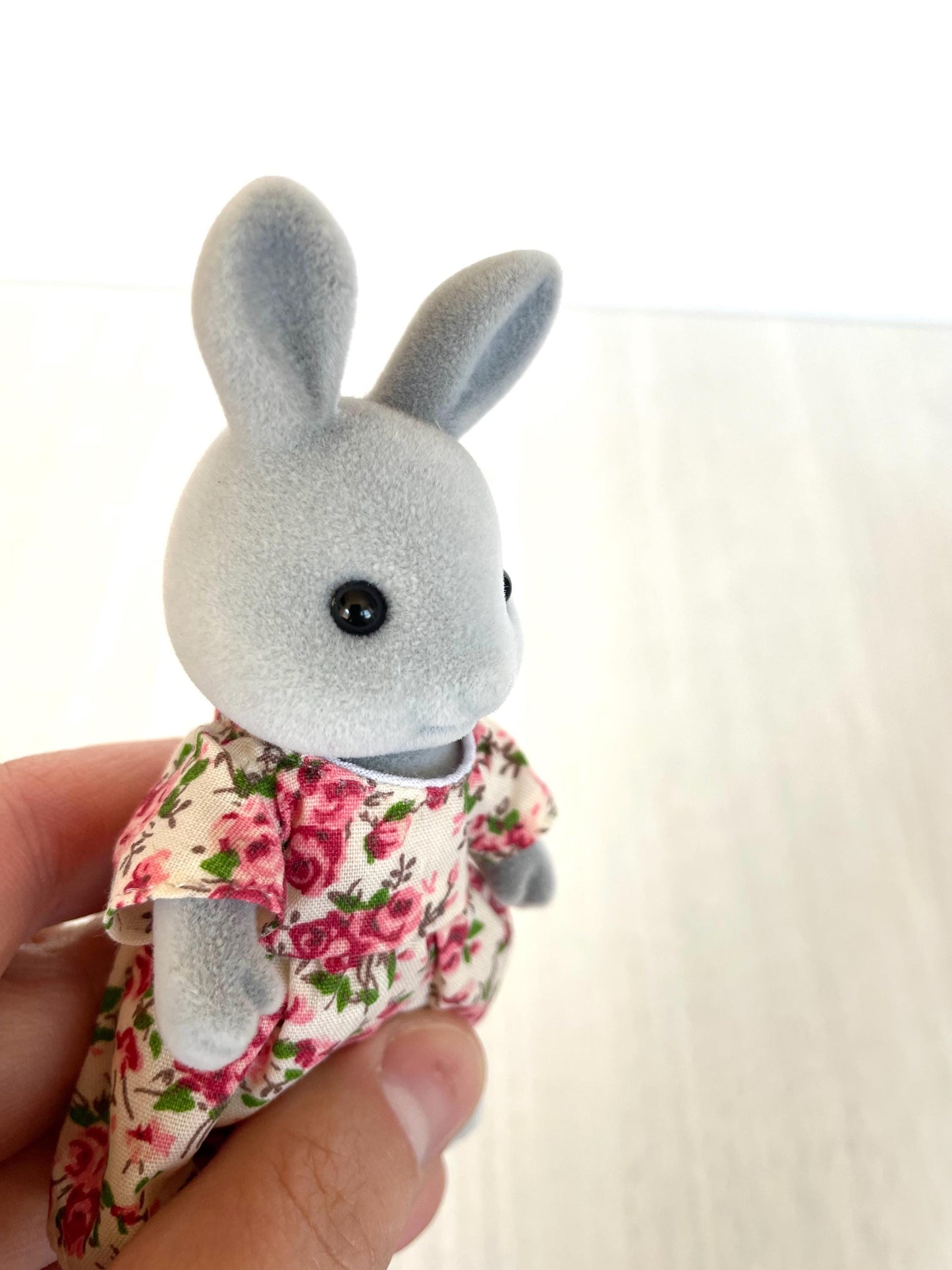 Vintage rabbit mom figure — Sylvanian Families / Calico Critters