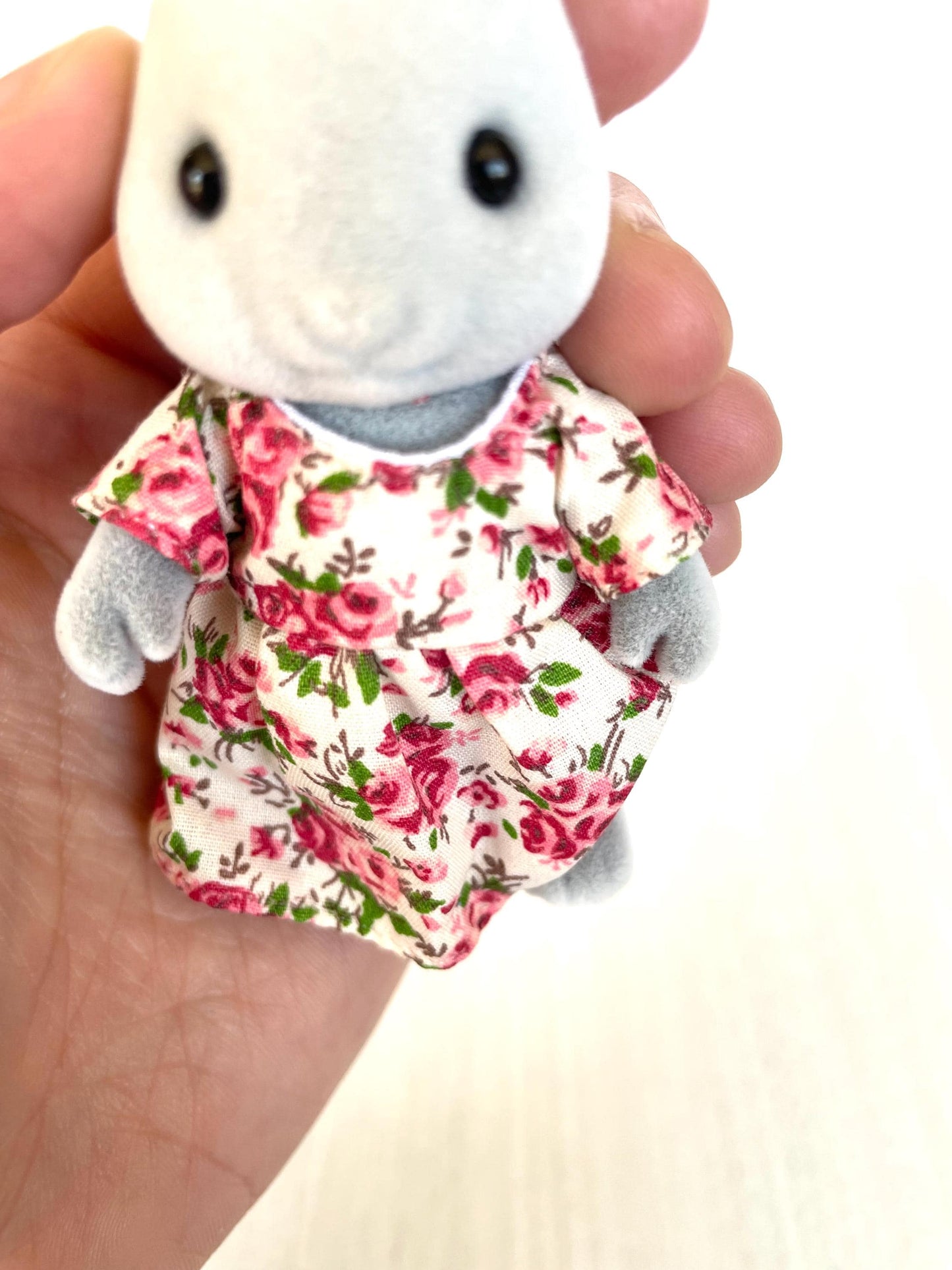 Babblebrook rabbit mom back — Sylvanian Families / Calico Critters