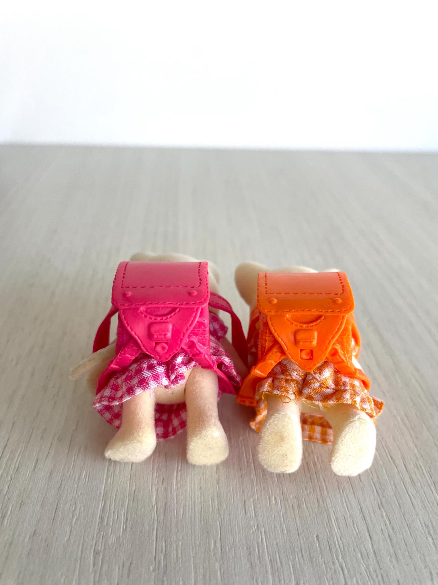Rare chihuahua girl figurine — vintage Sylvanian Families / Calico Critters