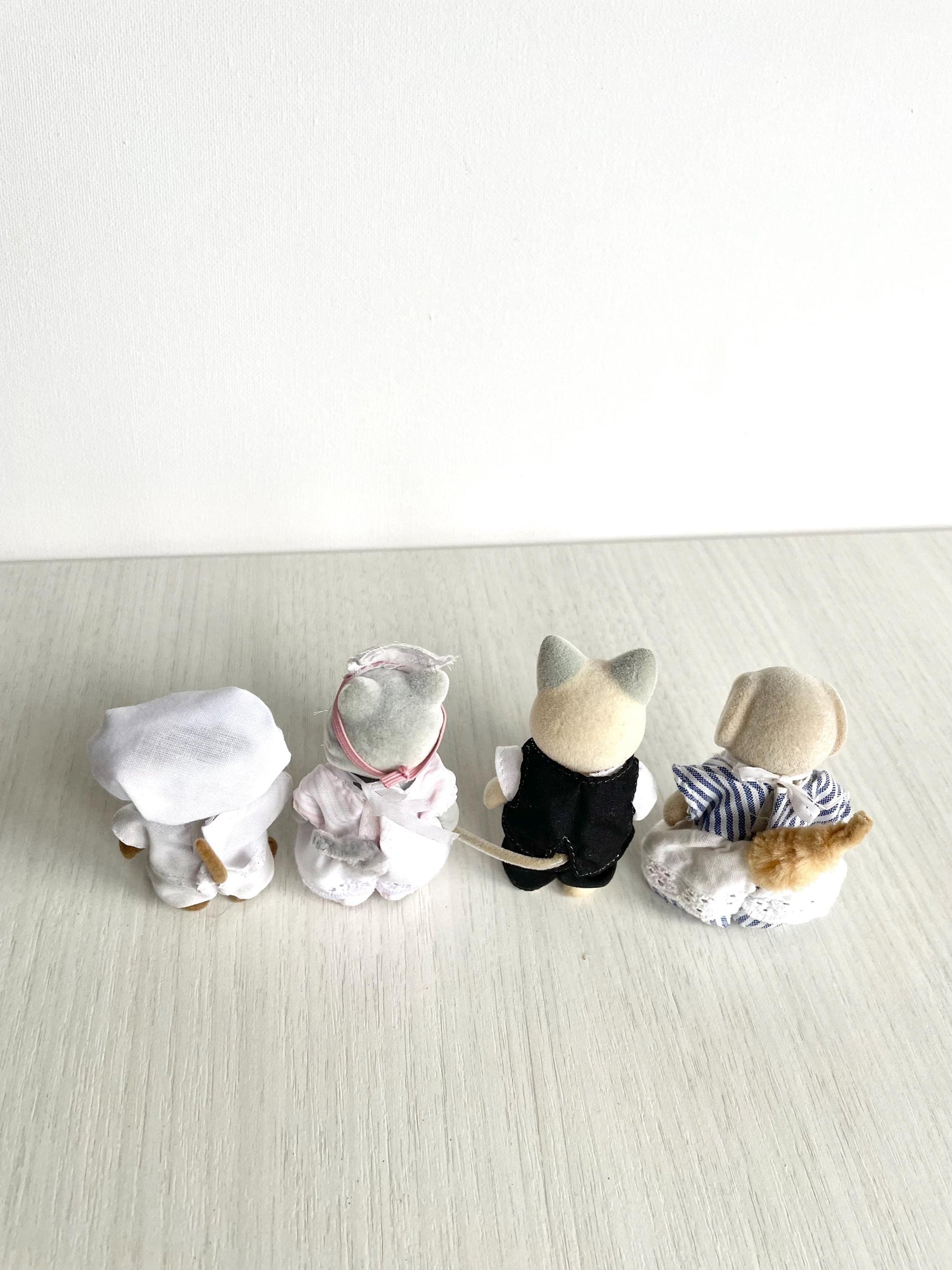Hotel staff detail — Sylvanian Families / Calico Critters