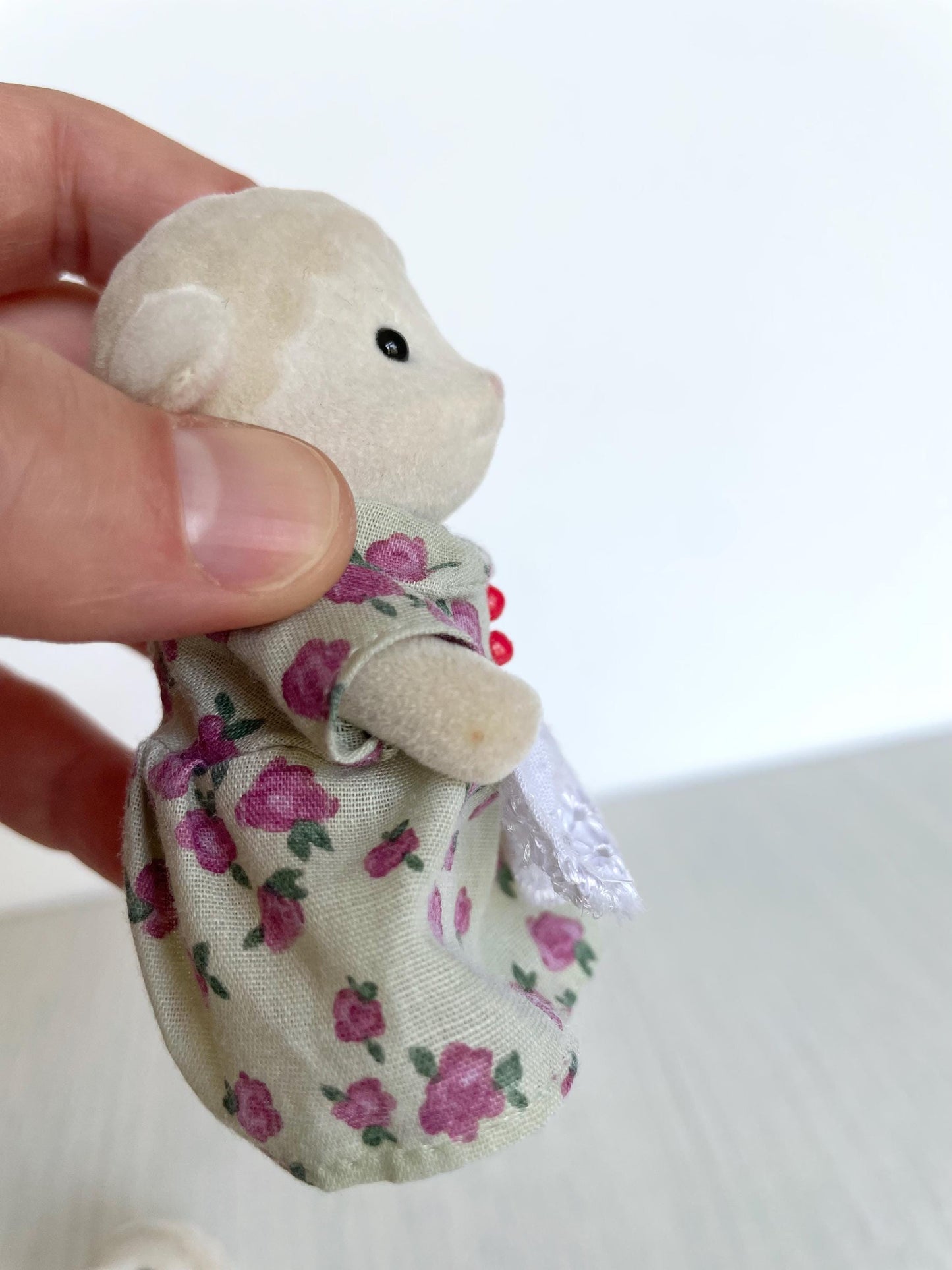 Calico Critters Vintage Dale Sheep family with gripping hands — Sylvanian Families