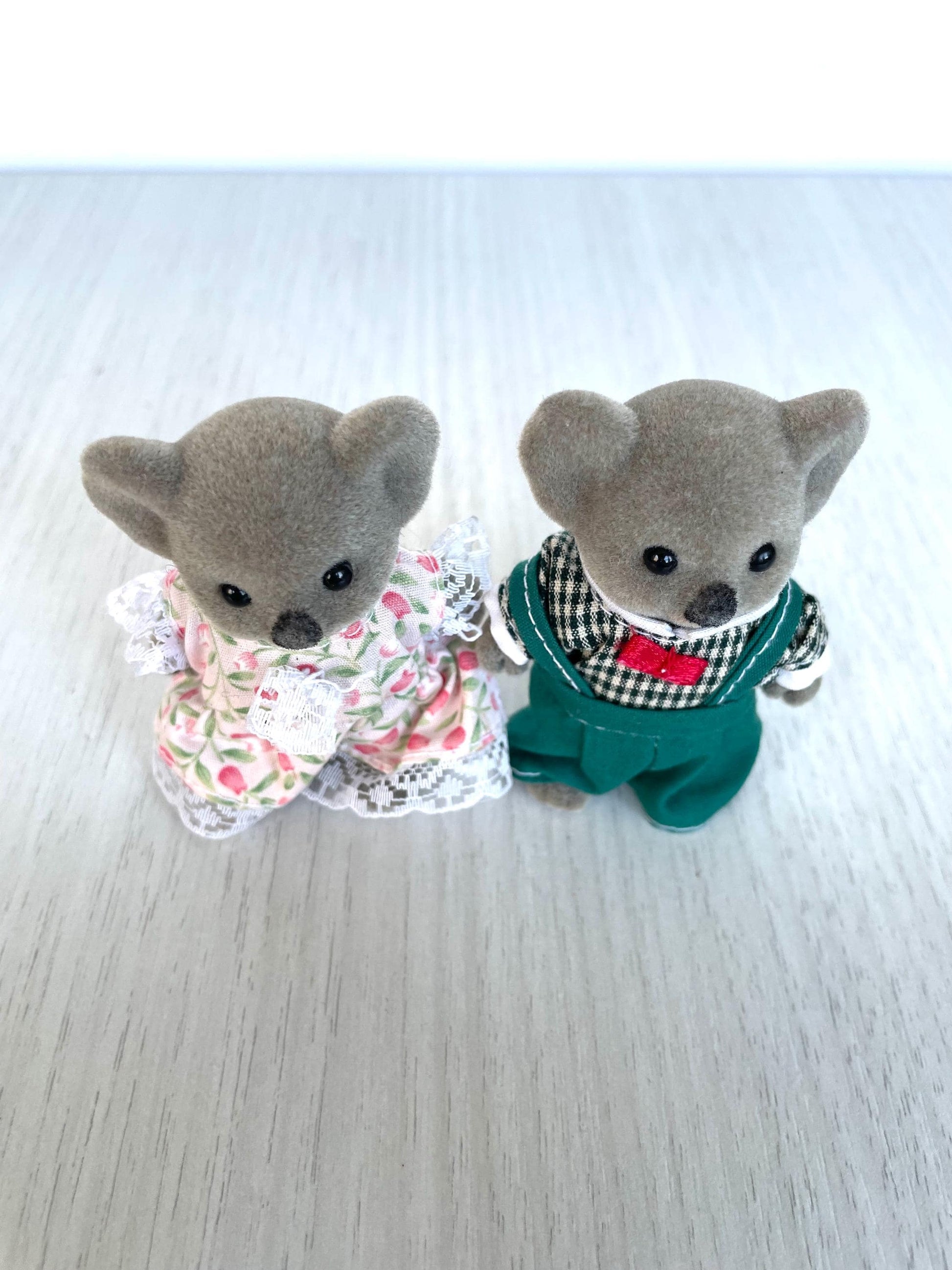 Billabong koala couple — vintage Sylvanian Families / Calico Critters