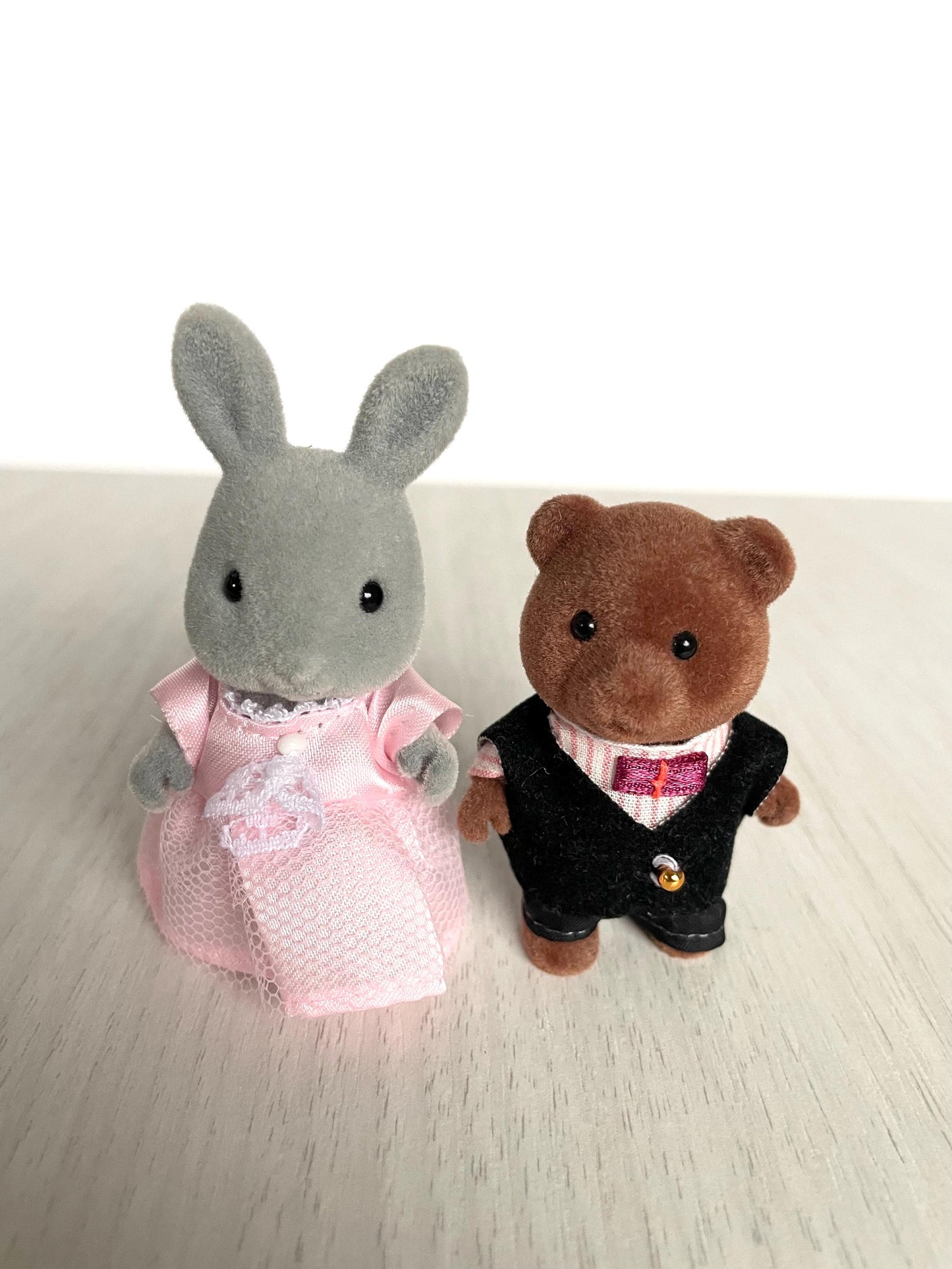 Vintage Sylvanian Families Wedding Figurines, Peter & Pippa Set — Calico Critters