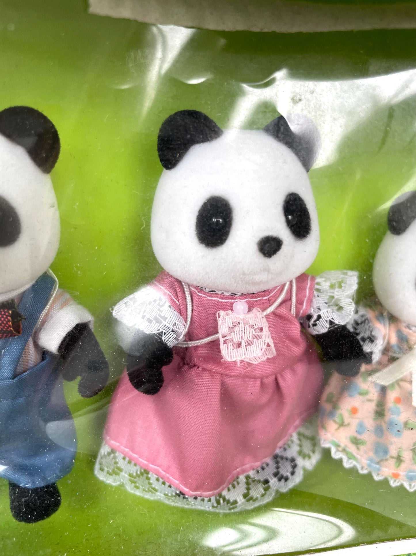 Vintage panda figurines detail — Sylvanian Families / Calico Critters