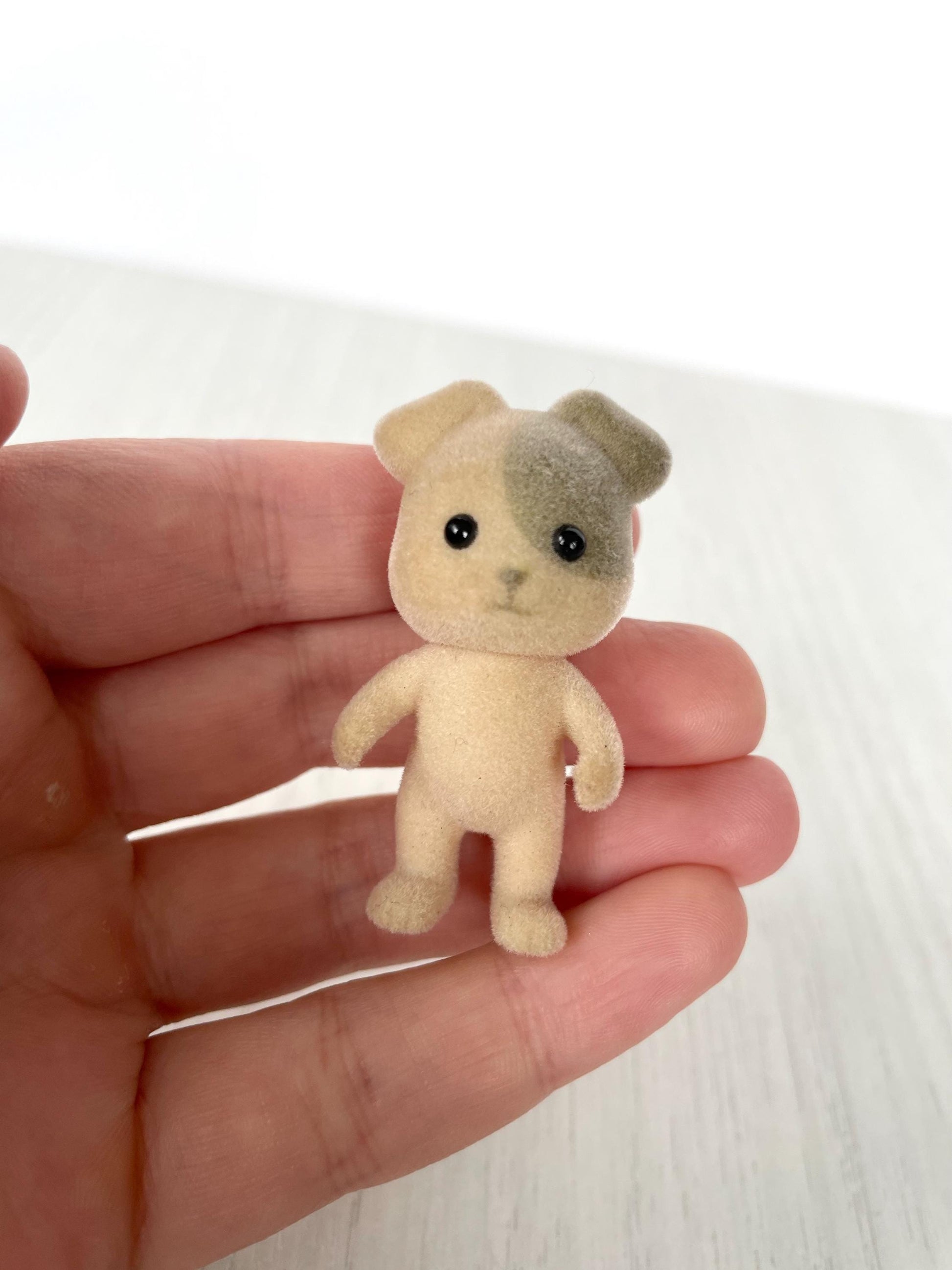 Standing puppy with eye patch — Sylvanian Families / Calico Critters