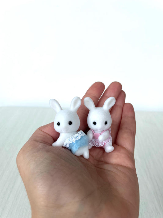 Calico Critters Vintage white Snow Warren Rabbit babies, brand new out of package, pristine white thick flocking