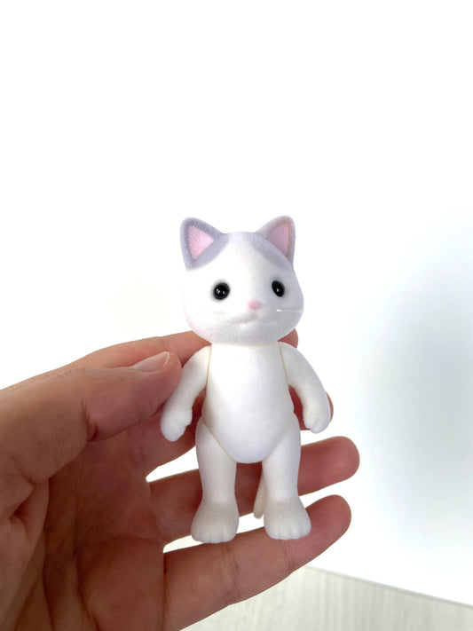Adult latte cat spare critter — brand new Calico Critters / Sylvanian Families figure, naked for customizing or replacement