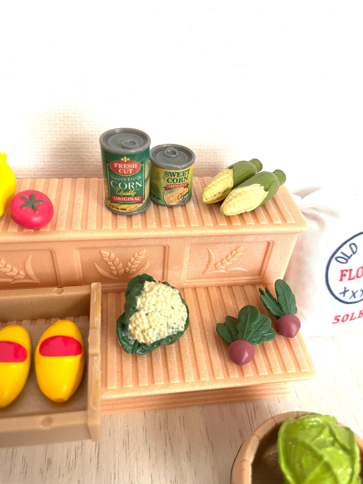 Custom farm table and vegetable garden stand with sugar sack, custom farmer's market stall with canned goods and Calico Critters accessories, Sylvanian Families, photo 3
