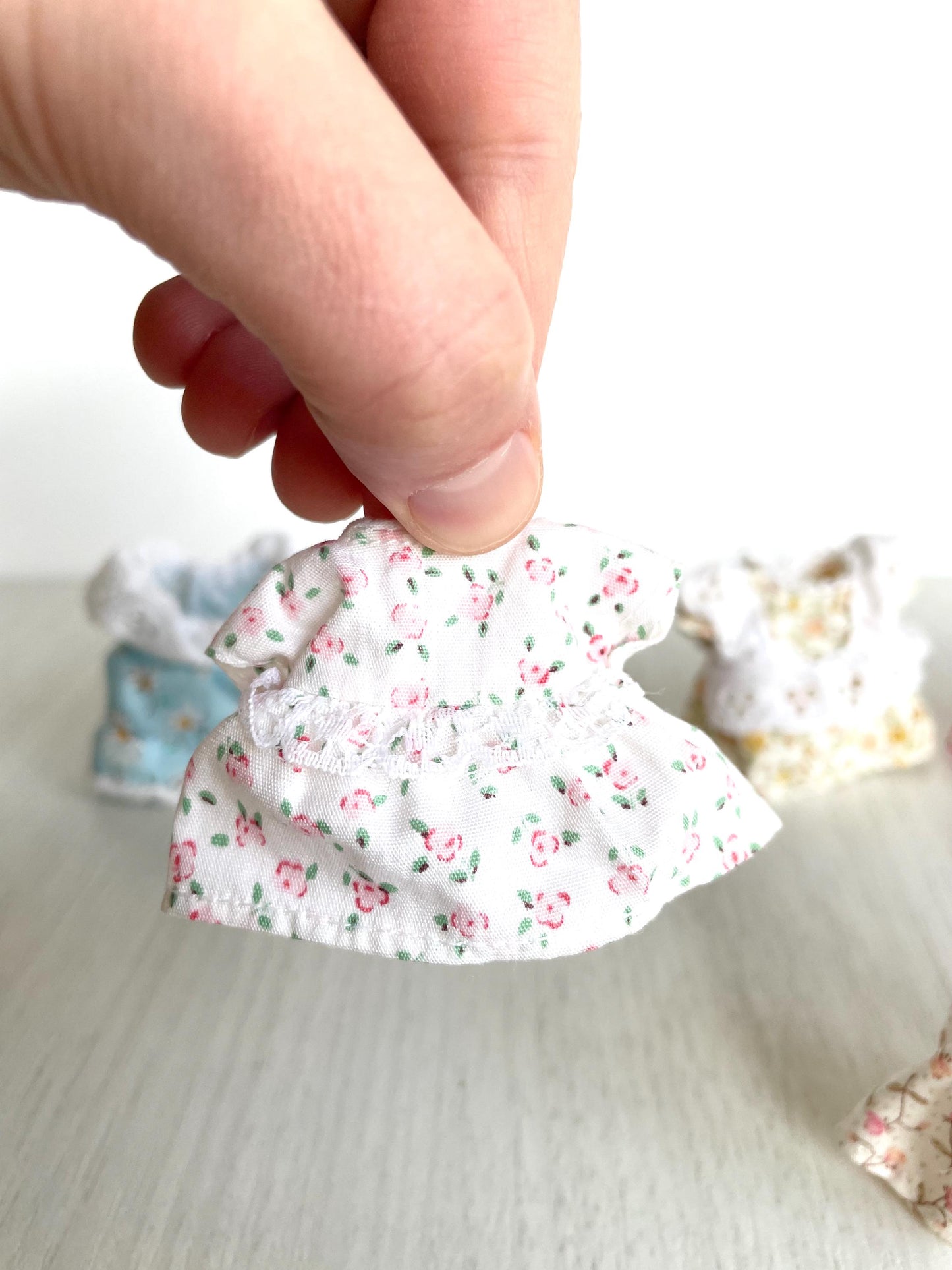 Calico Critters grandma dresses, Sylvanian Families mom outifts
