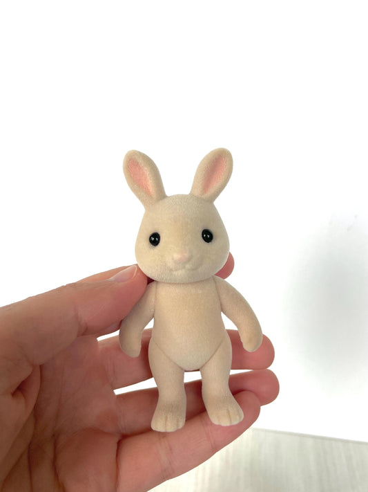 Adult sweet pea rabbit spare critter — brand new Calico Critters / Sylvanian Families figure, naked for customizing or replacement