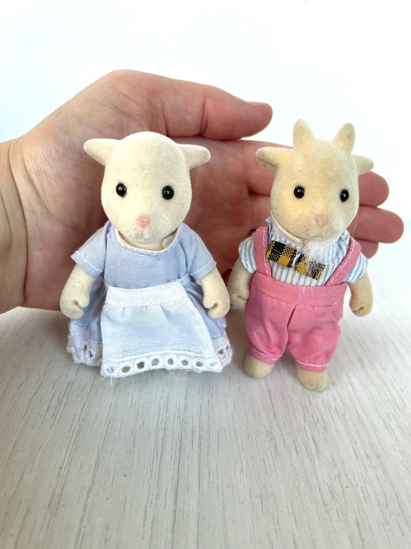 Vintage Sylvanian Families Nettlefield Goat Family parents — Calico Critters collectible