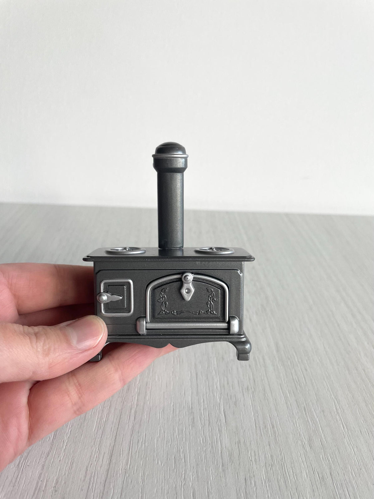 Sylvanian Families Spares Black Oven Stove, Farmhouse cooker, dollhouse Accessories for rustic kitchen, black chimney. Epoch made in Japan, Calico Critters, photo 2