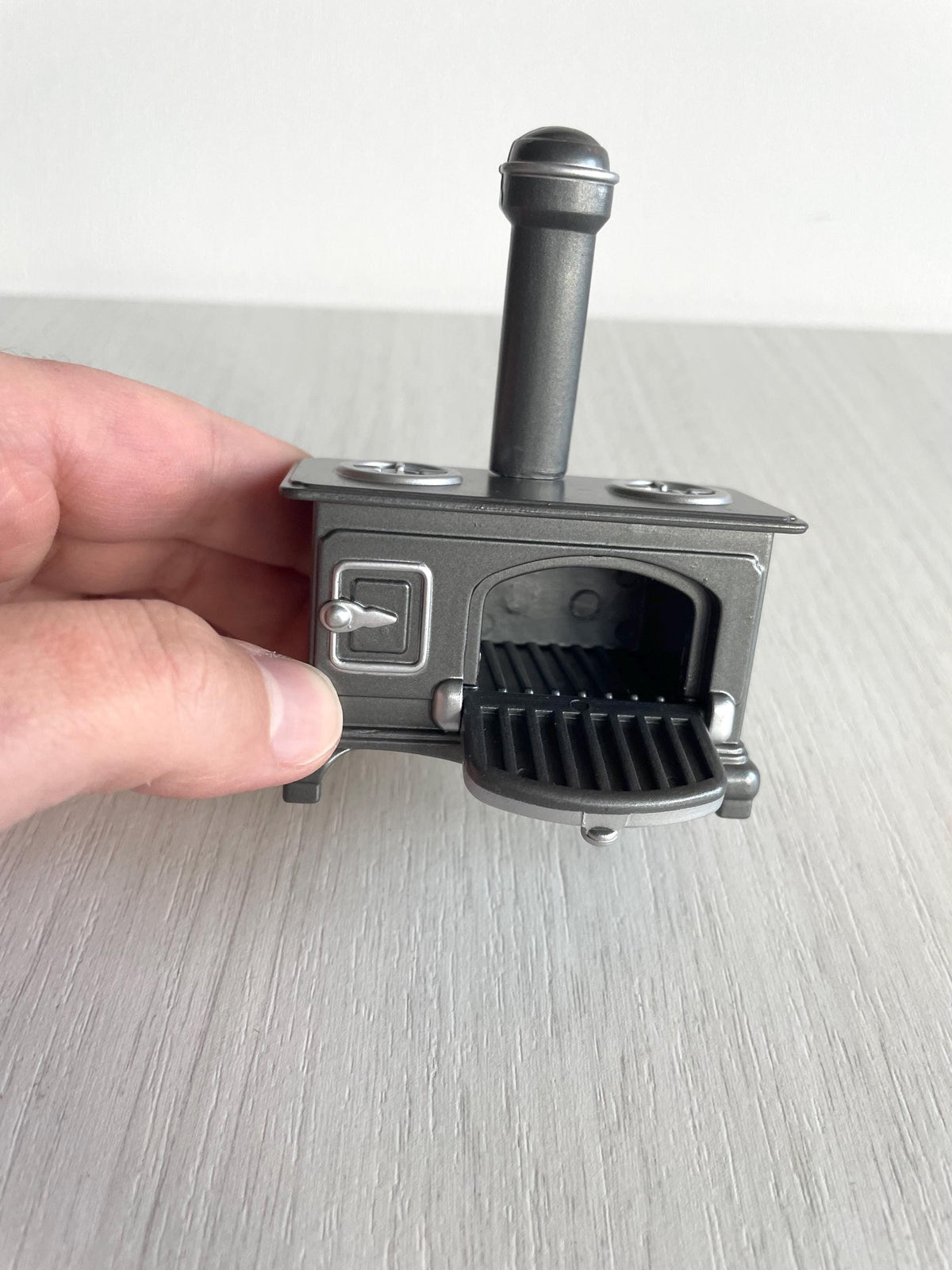 Sylvanian Families Spares Black Oven Stove, Farmhouse cooker, dollhouse Accessories for rustic kitchen, black chimney. Epoch made in Japan, Calico Critters, photo 3