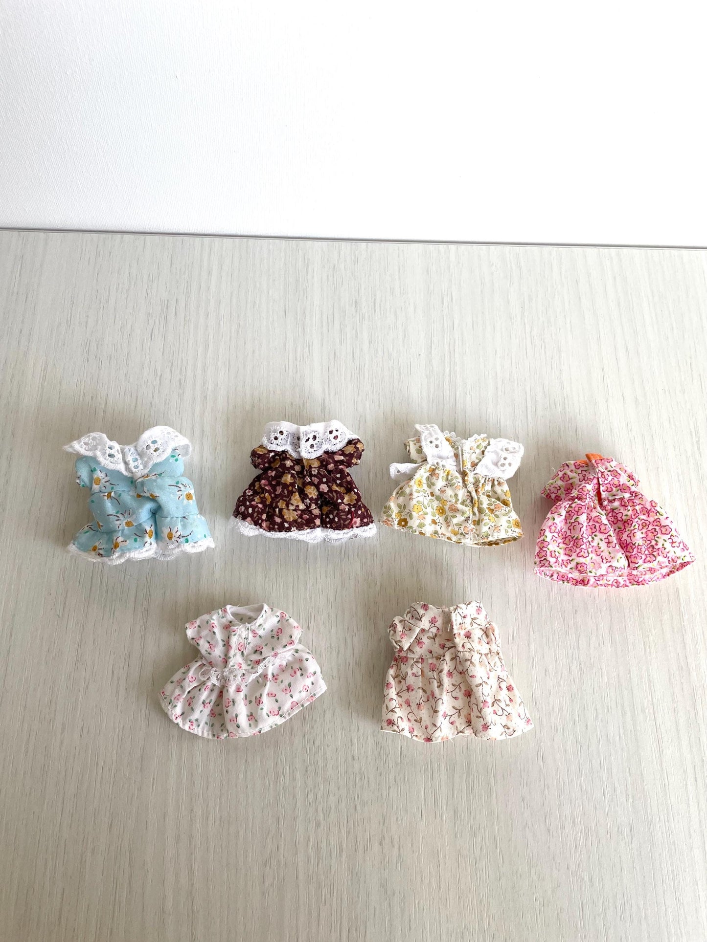 Calico Critters grandma dresses, Sylvanian Families mom outifts