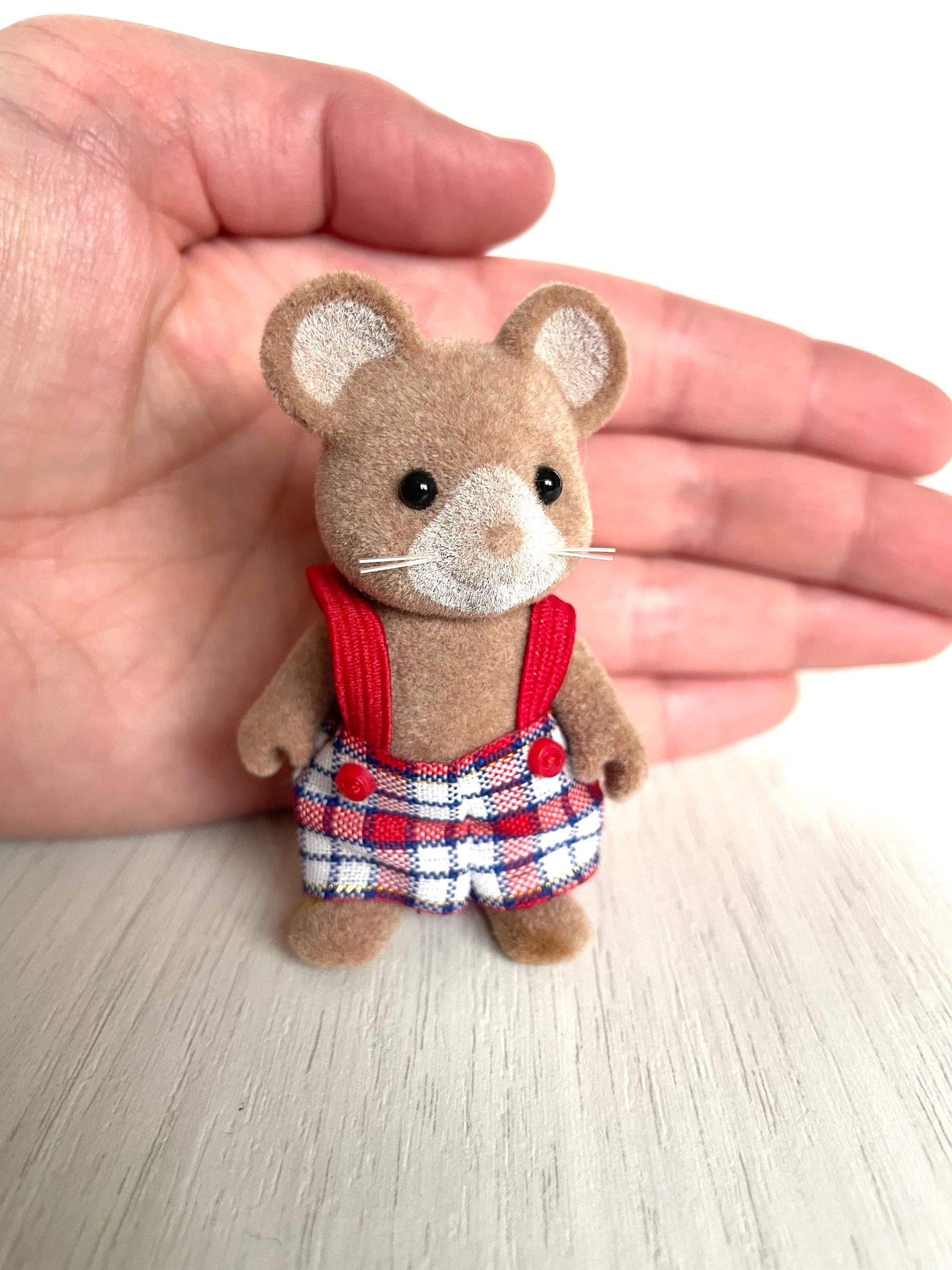 Vintage Norwood mouse boy figure — Sylvanian Families / Calico Critters