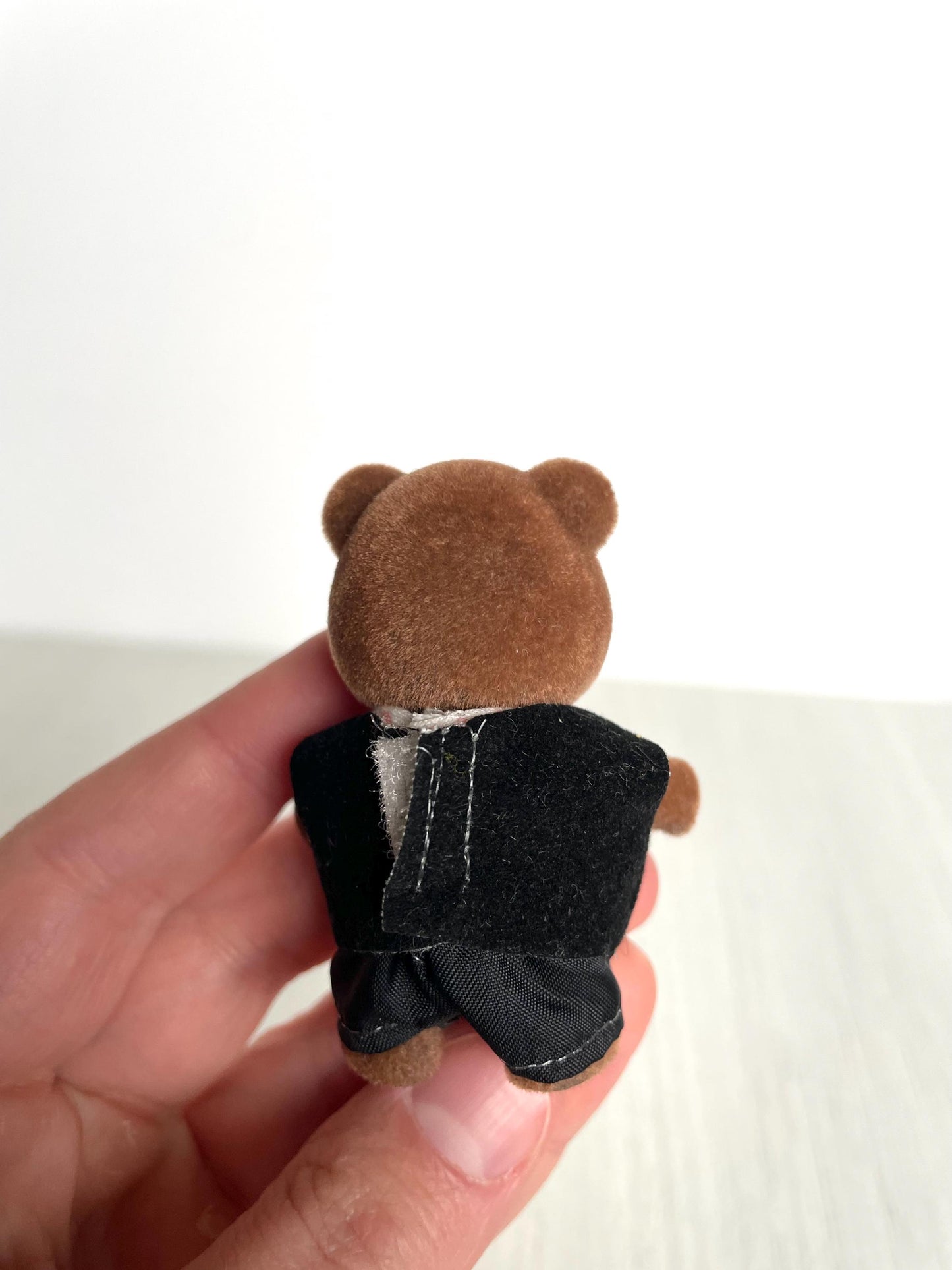 Vintage Sylvanian Page Boy timbertop bear, discontinued wedding figurine, Calico Critters Peter Wedding Pageboy brown bear in tuxedo