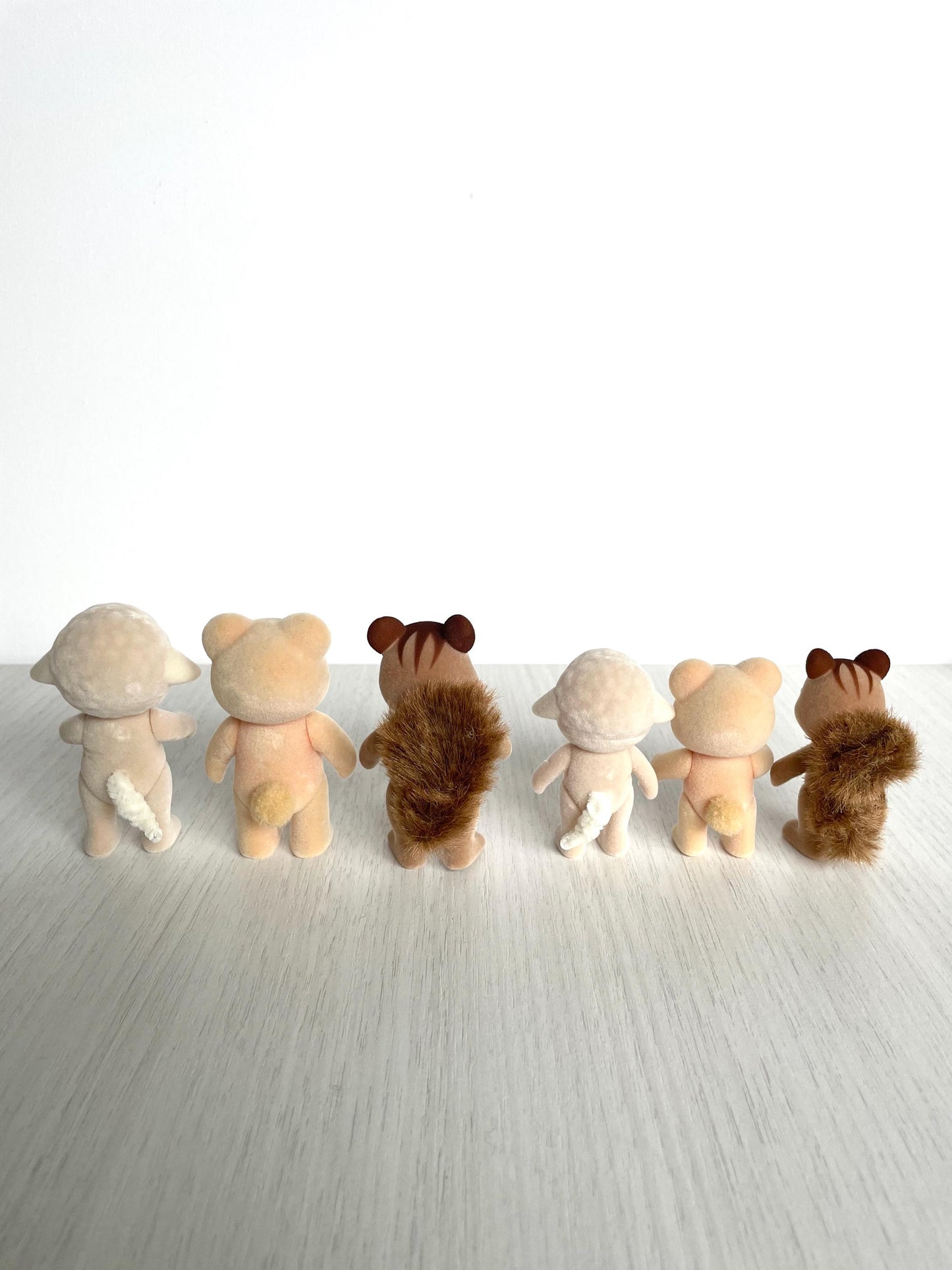 stocking stuffer animal figurines for dollhouses, Calico Critters spare sheep, cuddle bears, walnut squirrels, critters — Sylvanian Families