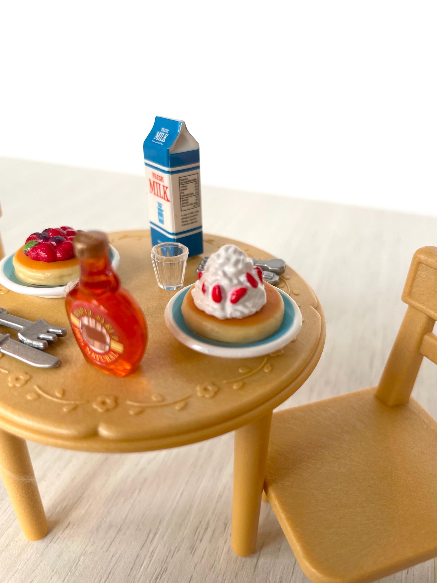 Custom breakfast food spread — Sylvanian Families / Calico Critters