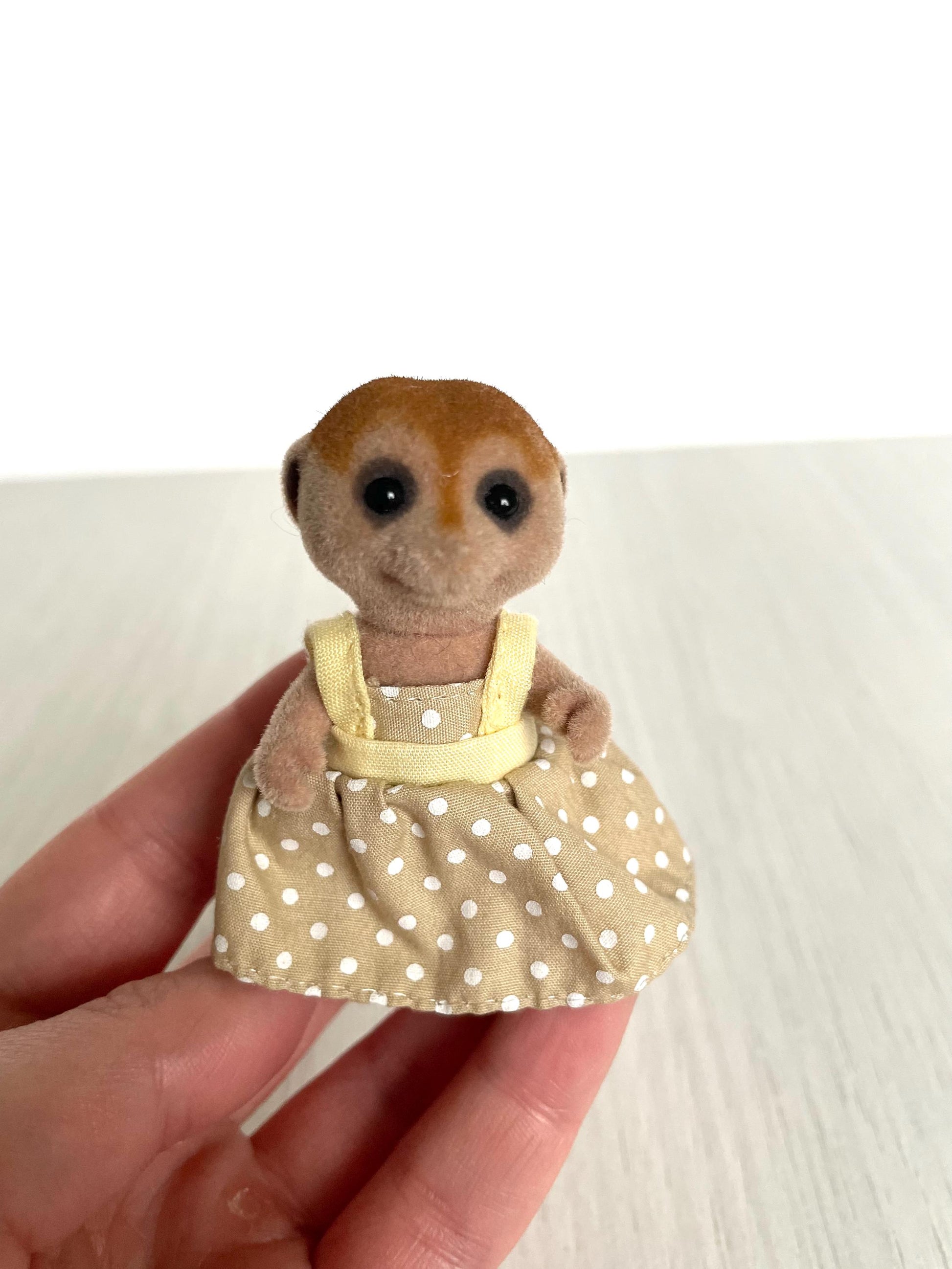 Meerkat girl side detail — Sylvanian Families / Calico Critters