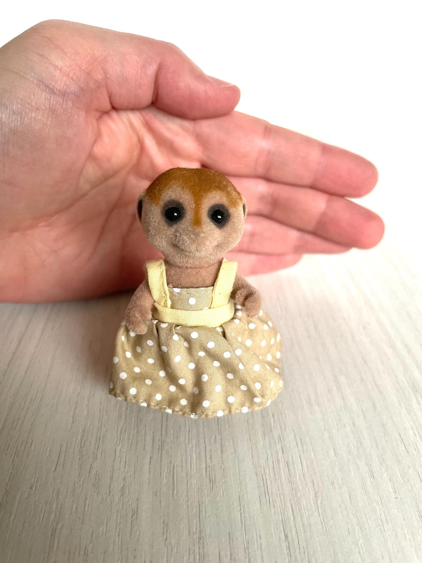 Vintage Sylvanian Families meerkat girl Gail in original dress — Calico Critters