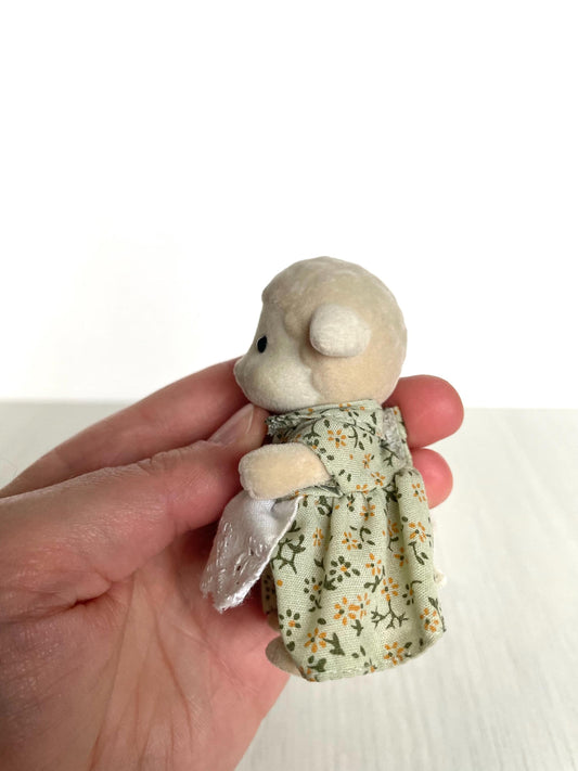 Calico Critters Vintage Dale Sheep mom with gripping hands — Sylvanian Families