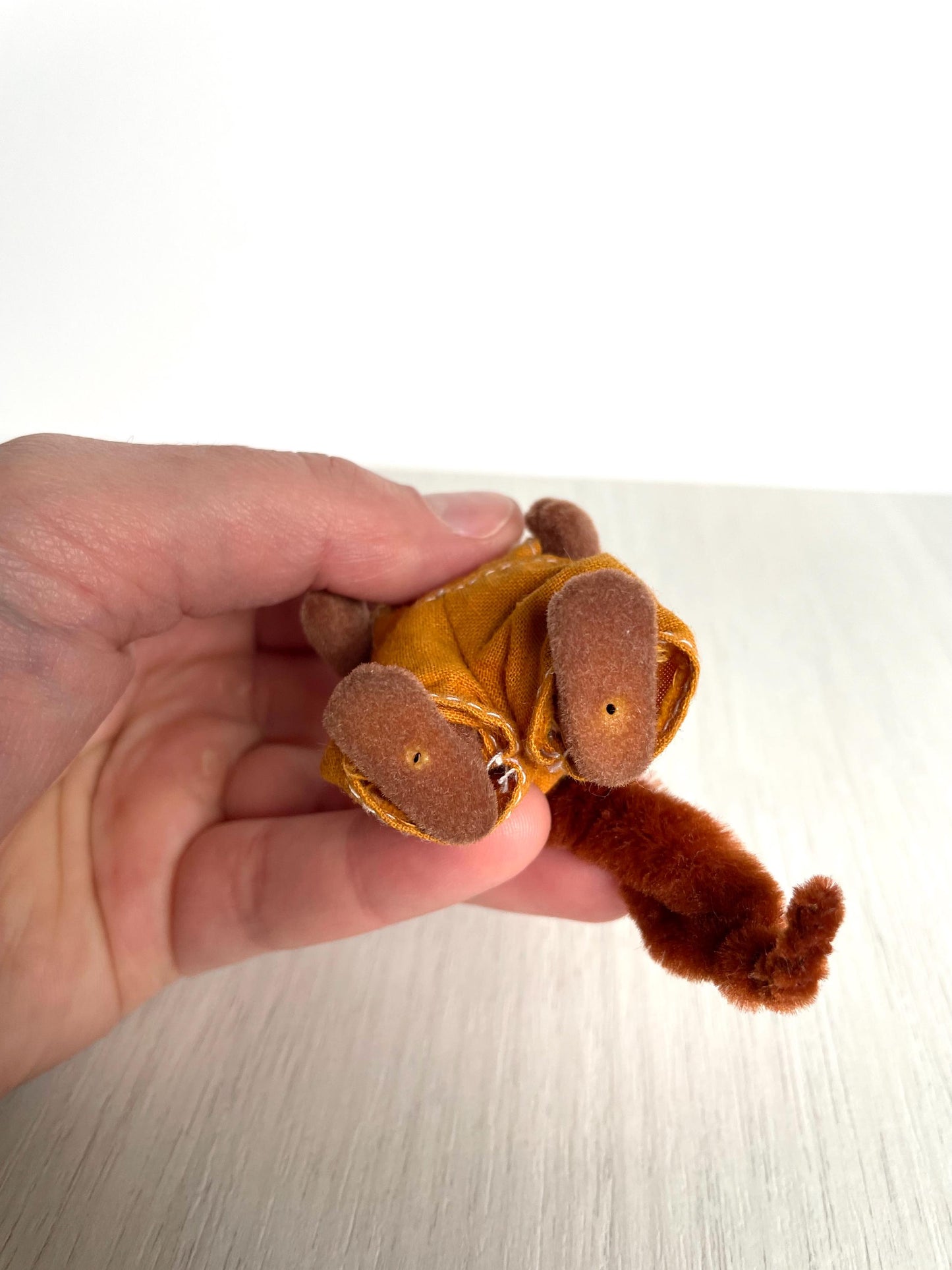 Rare Sylvanian Families Oakwood Squirrel Dad adult, vintage — Calico Critters