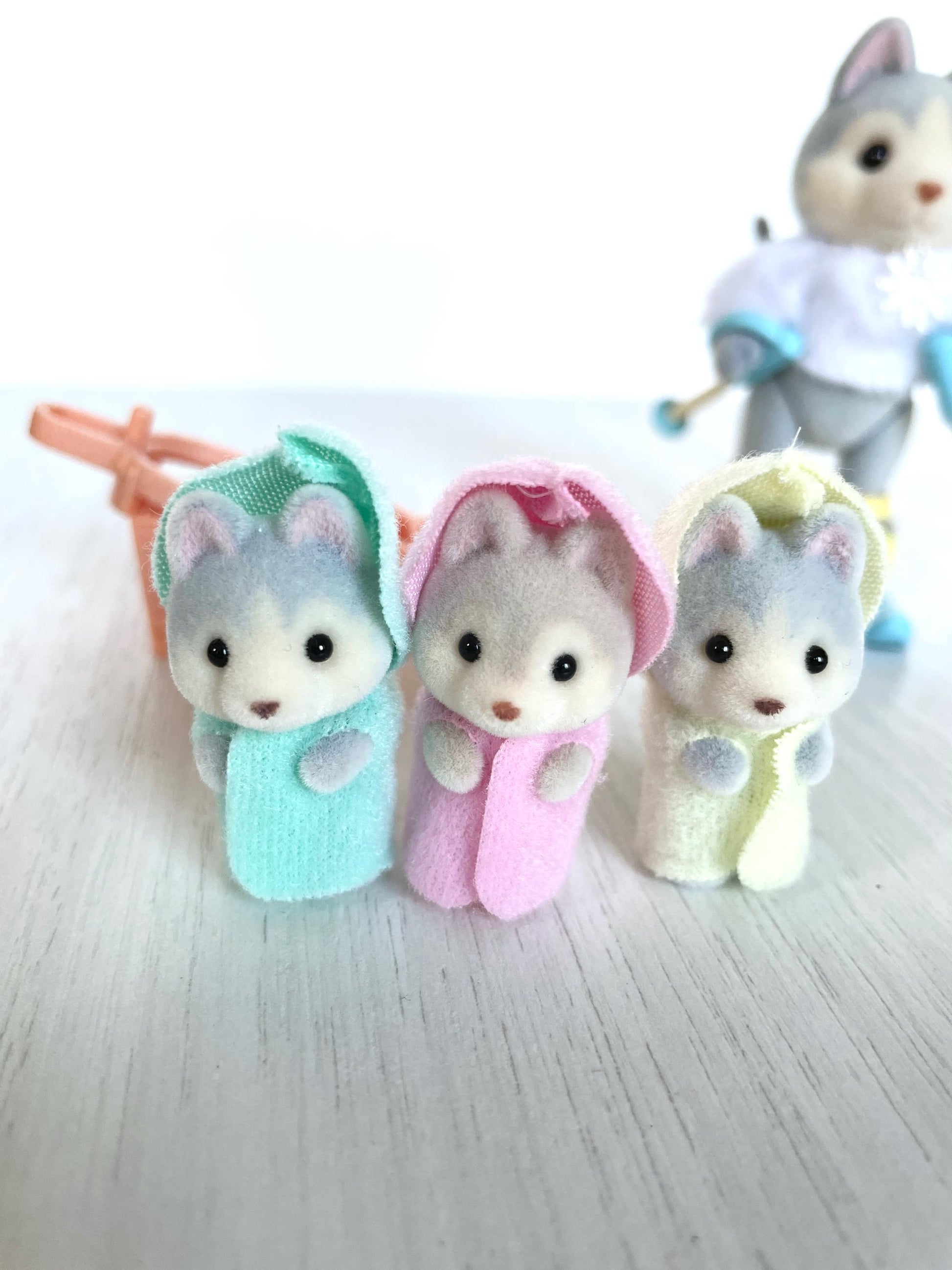 Husky ski winter scene — Sylvanian Families / Calico Critters