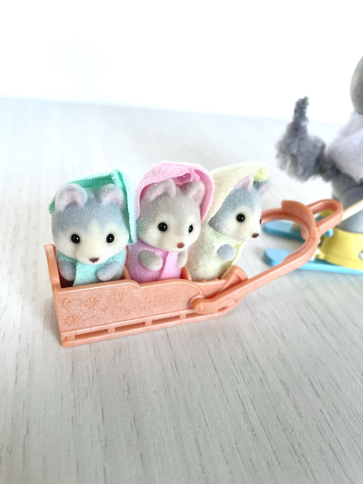 Winter themed husky set — vintage Sylvanian Families / Calico Critters