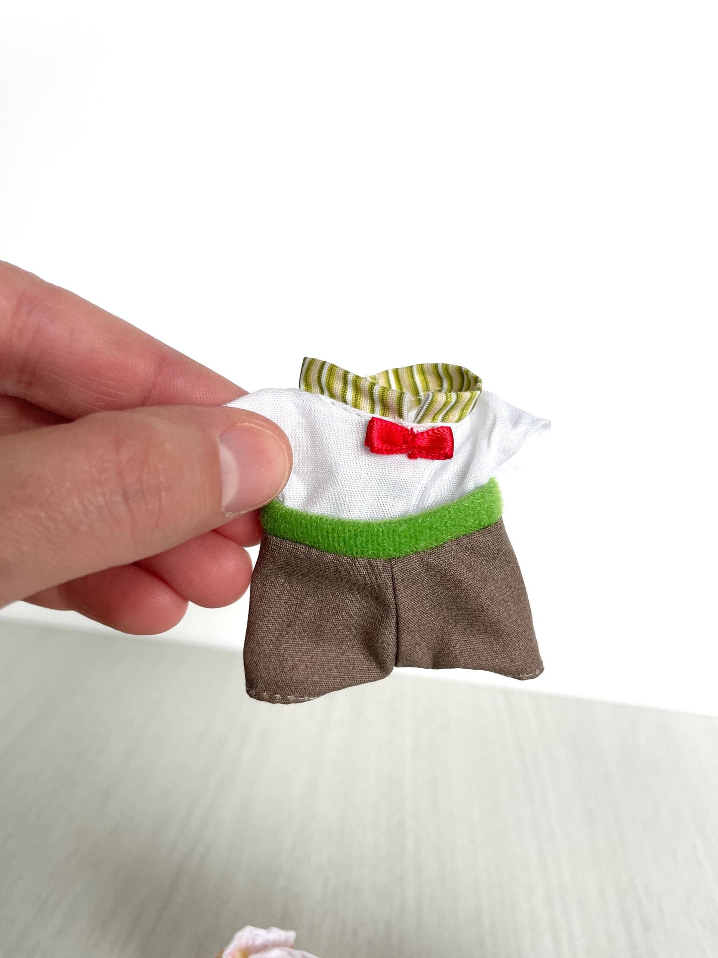 Clothes for Calico Critters, spare adult dad one piece outfits, Sylvanian Families shirts with pants