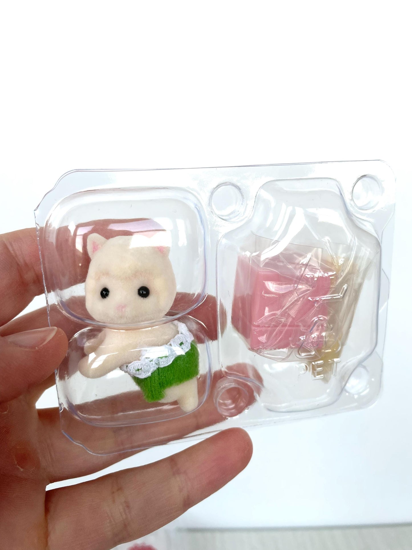 Calico Critters Baby Party Blind Bags, select Critter, New in Package | Collectible Toy for Kids & Collectors | Holiday Gift Idea — Sylvanian Families