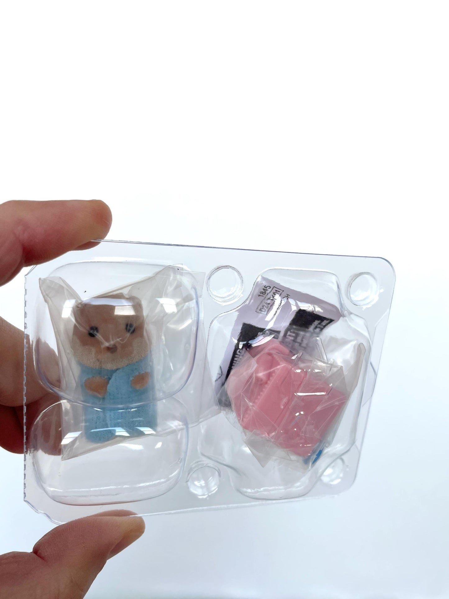 Calico Critters Baby Party Blind Bags, select Critter, New in Package | Collectible Toy for Kids & Collectors | Holiday Gift Idea — Sylvanian Families