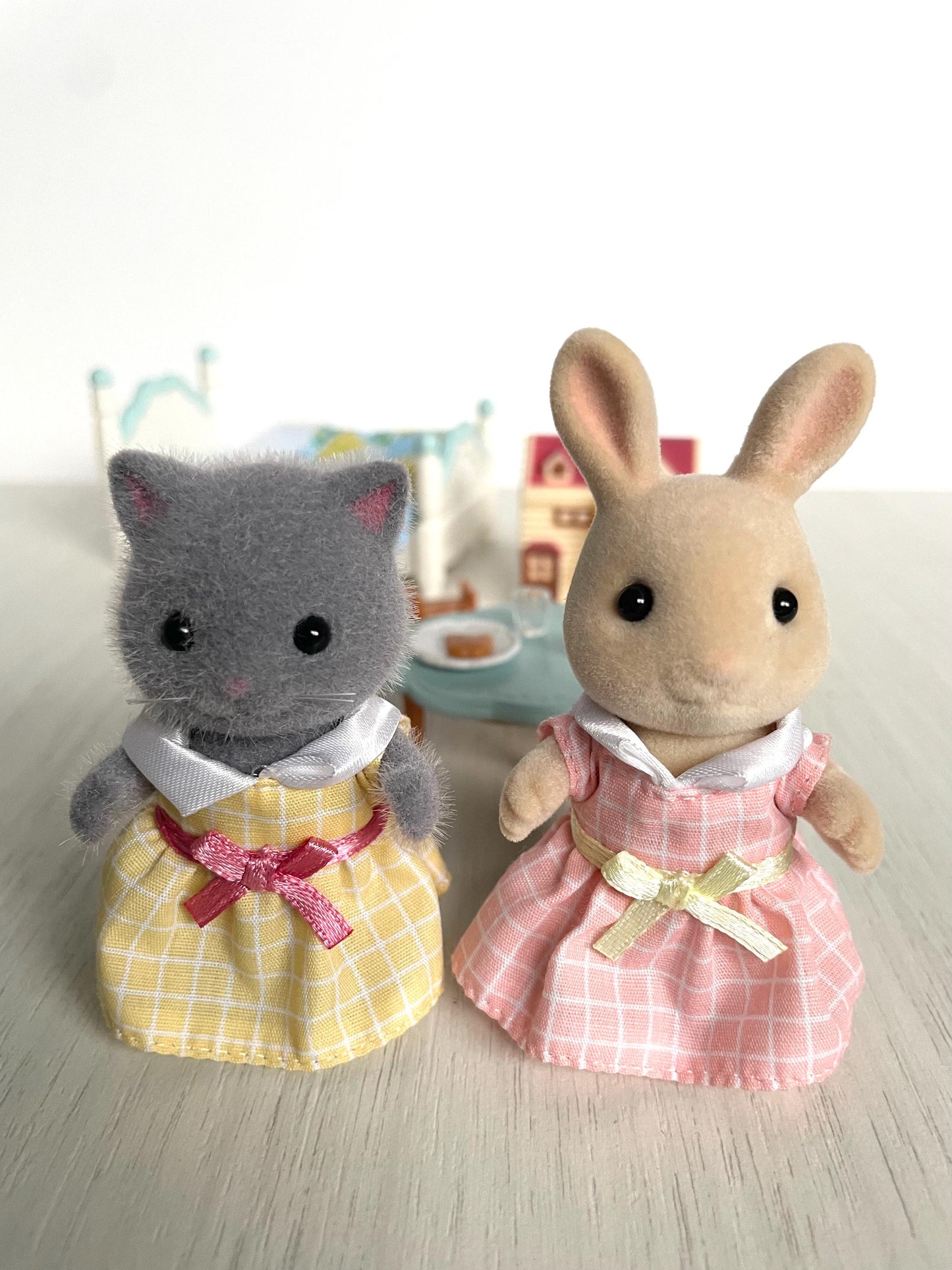 Miniature Calico Critters dollhouse and girl's bedroom set with blue bed, tea time party table & grey Persian cat girl + sweet pea rabbit — Sylvanian Families