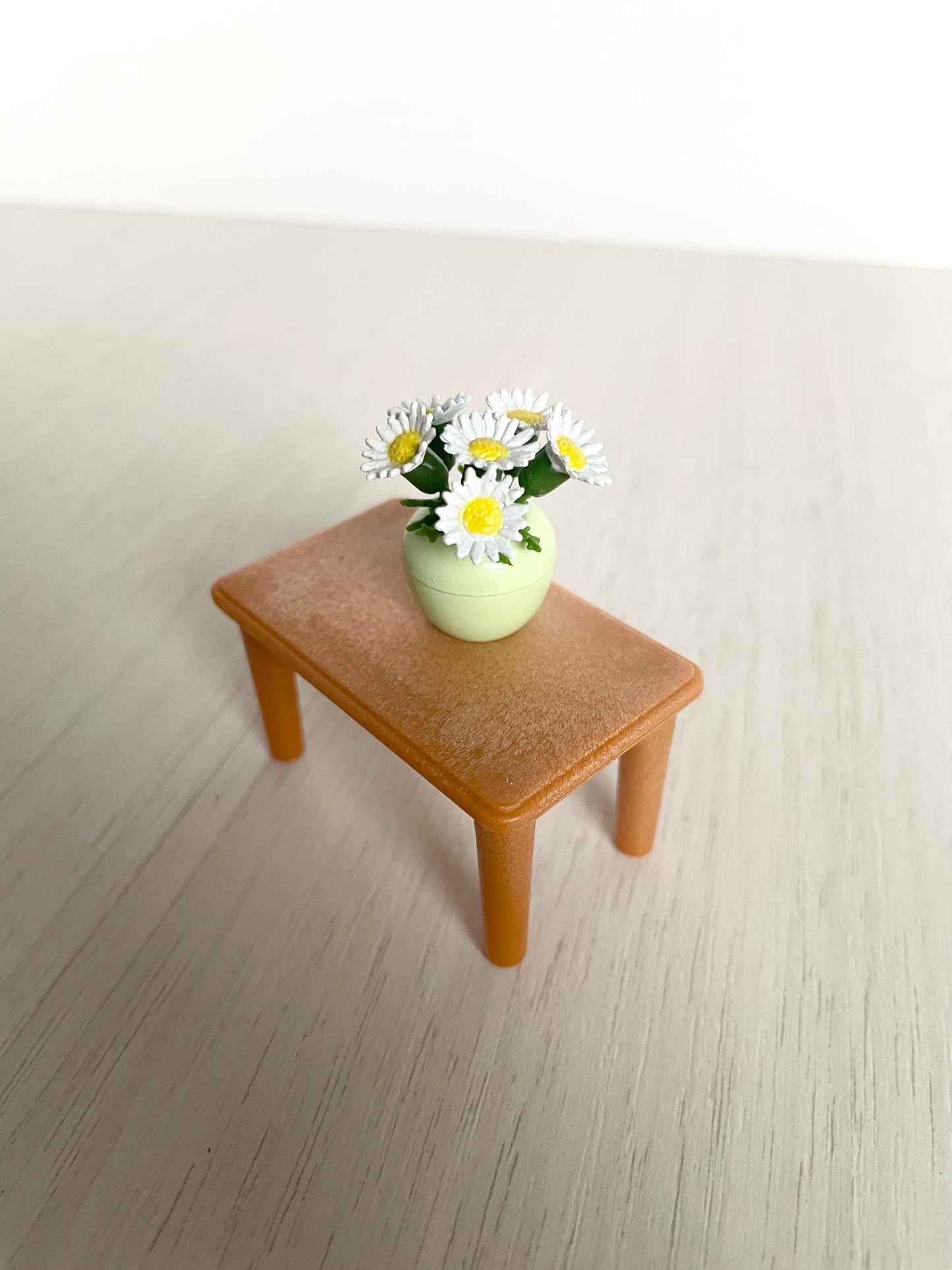 Miniature Calico Critters Side Table with Vase & White Flowers — Sylvanian Families