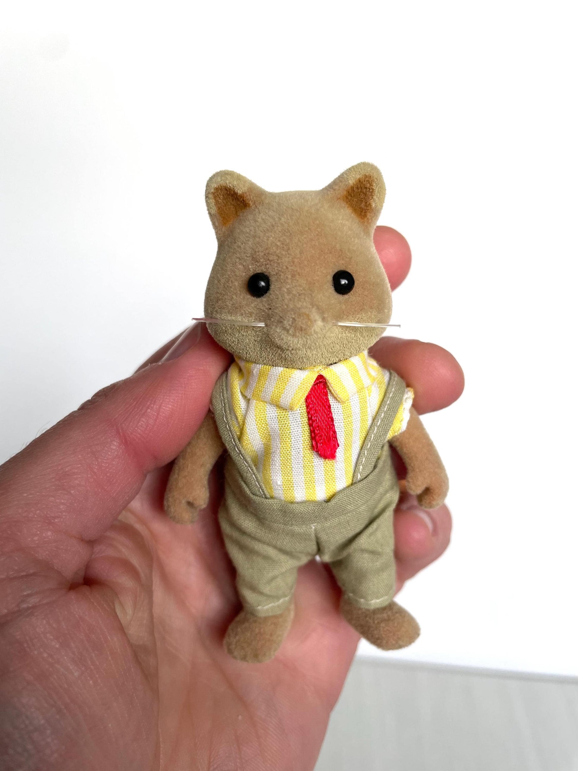 Honey Fox family with fluffy tails — vintage Sylvanian Families / Calico Critters