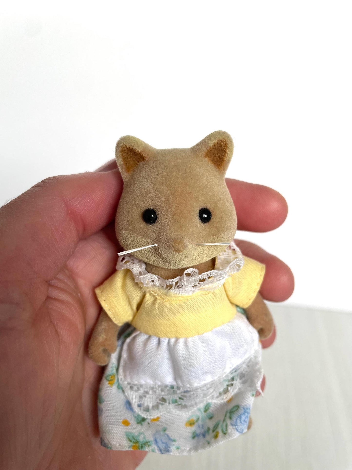 Honey Fox parents and children — vintage Sylvanian Families / Calico Critters