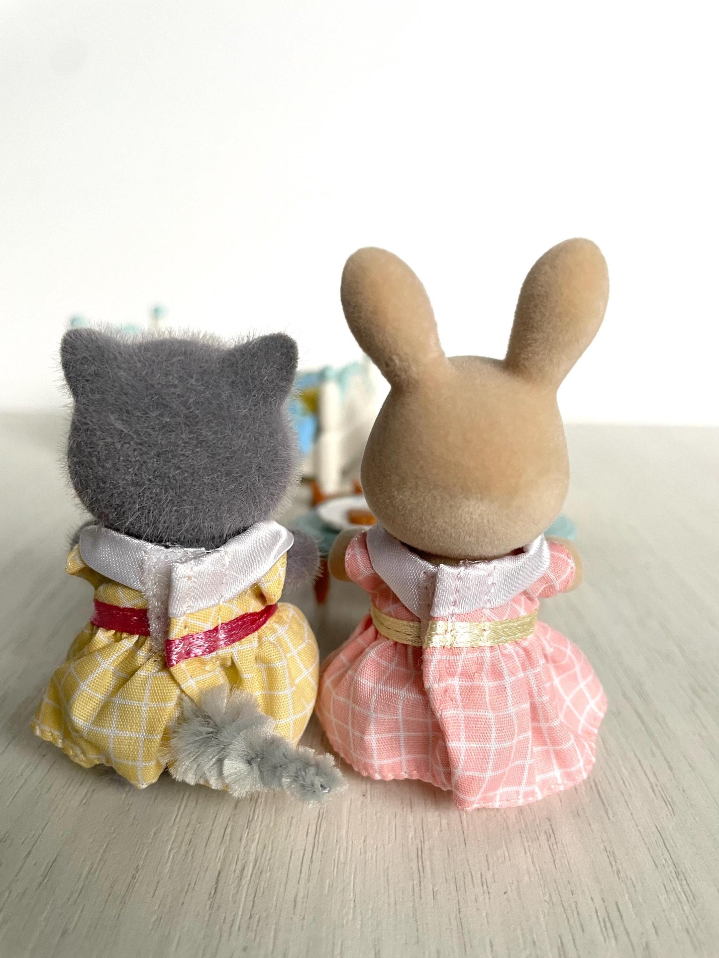 Miniature Calico Critters dollhouse and girl's bedroom set with blue bed, tea time party table & grey Persian cat girl + sweet pea rabbit — Sylvanian Families
