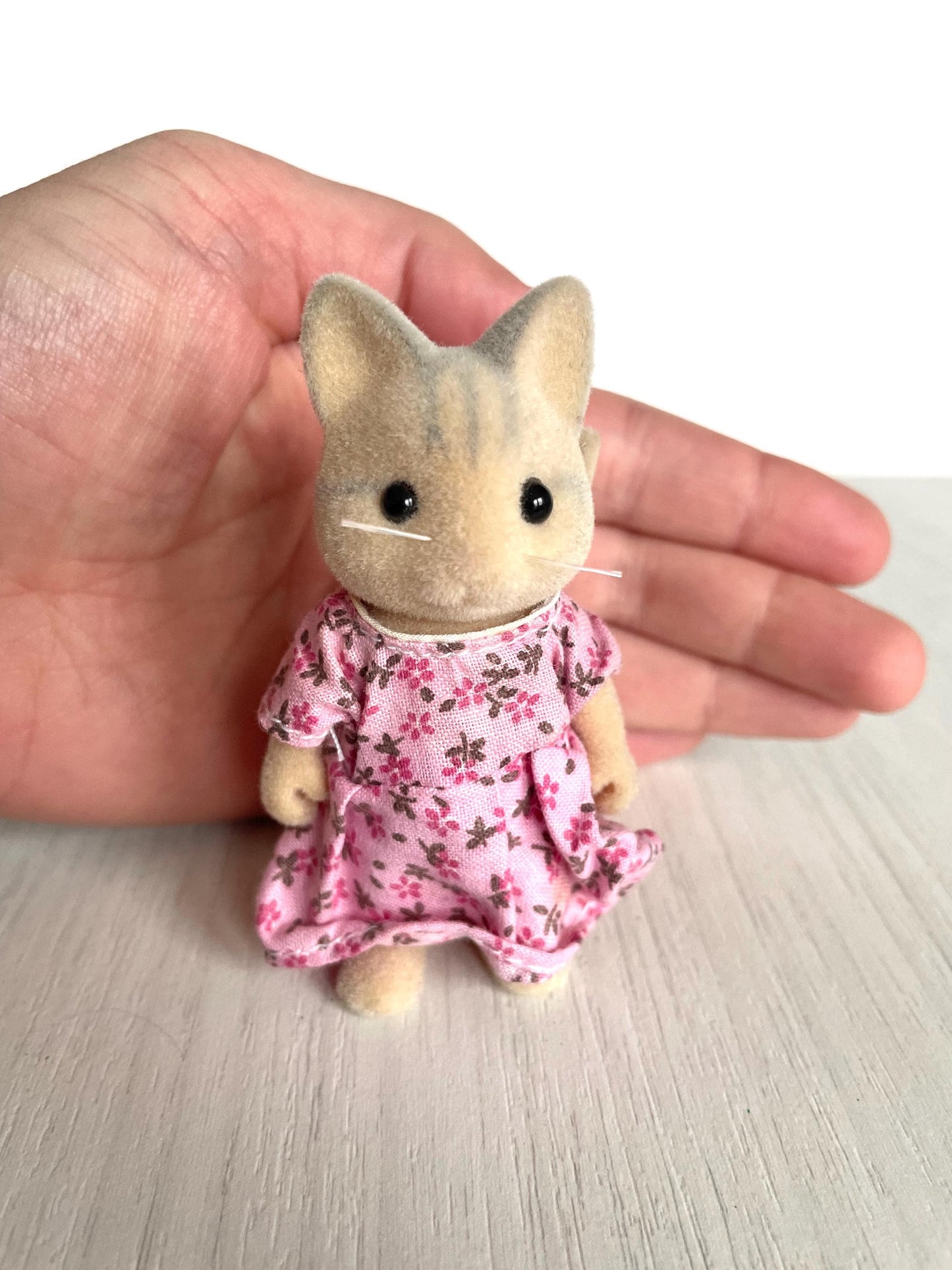 Vintage Sylvanian Families Catwood Mother 1980s cat figurine — Calico Critters collectible