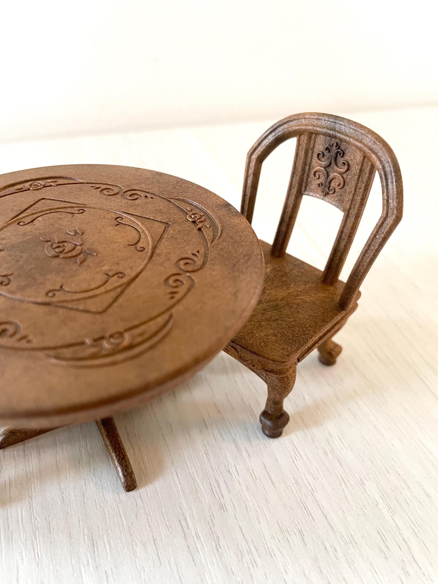 Dark brown ornate Calico Critters table with two chairs, new — Sylvanian Families