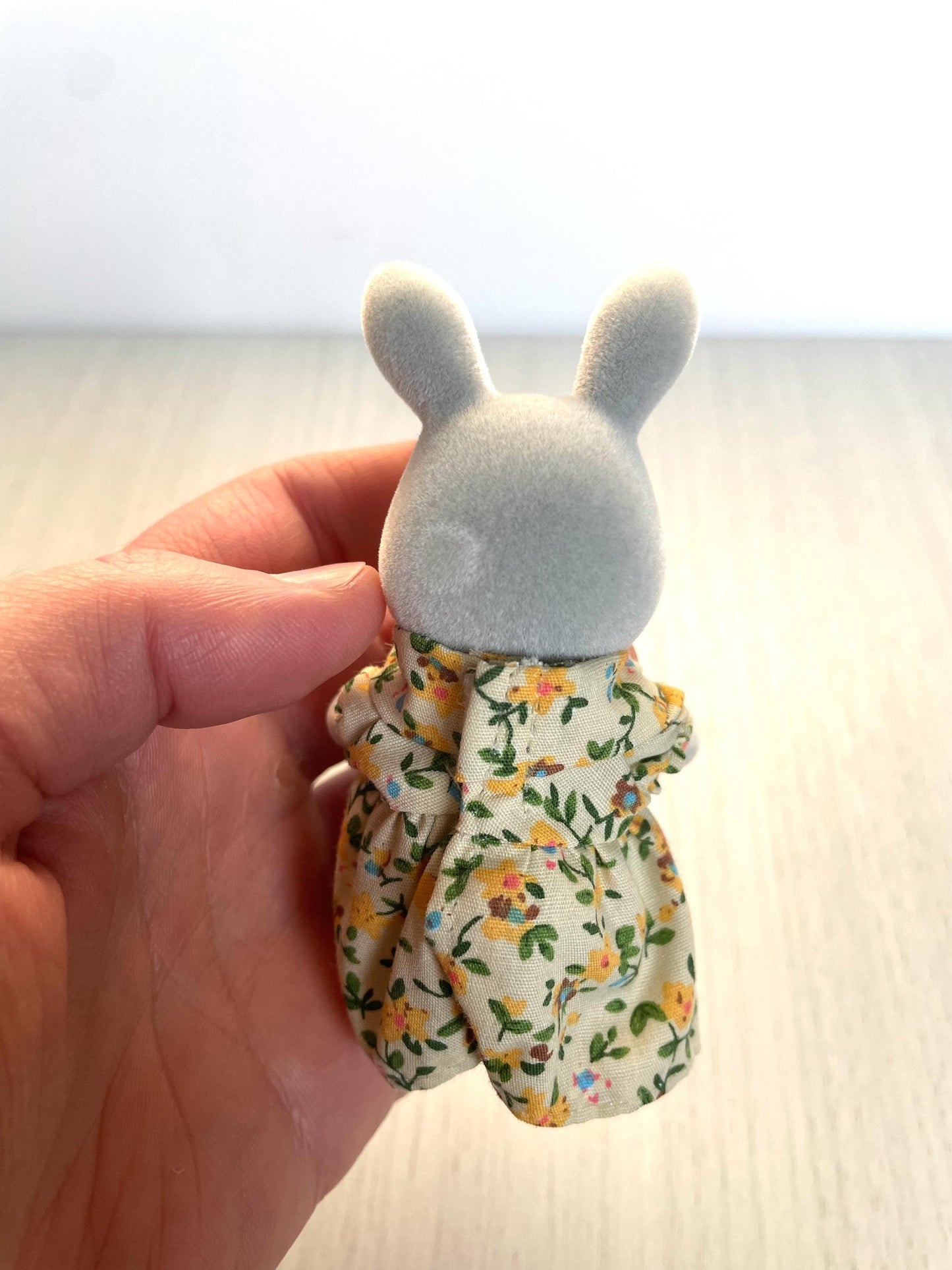 Adorable Easter Toy, Calico Critters Cottontail Rabbit Mom, 3" Figure for Easter Basket, Springtime — Sylvanian Families