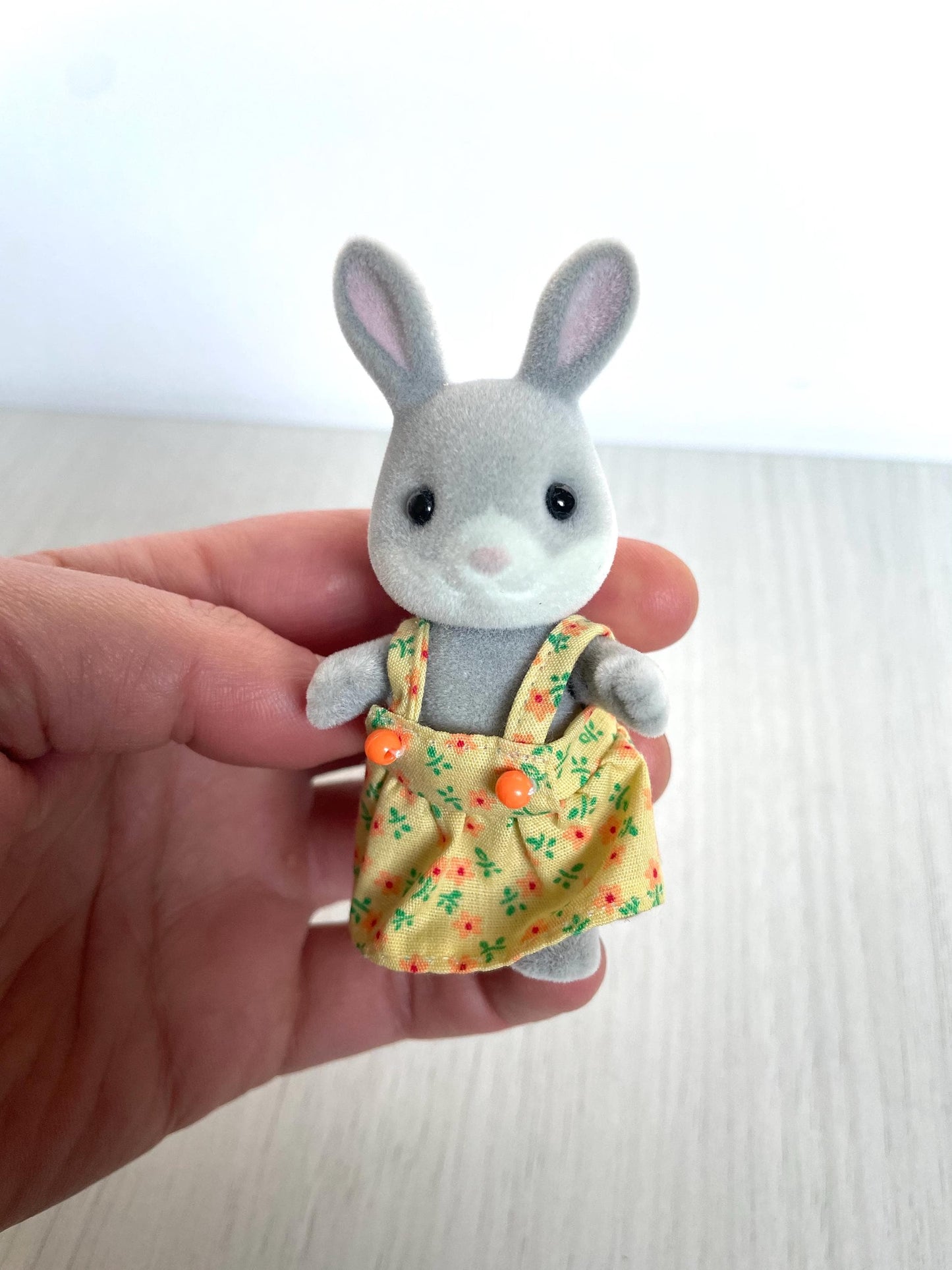 Adorable Easter Toy, Calico Critters Cottontail Rabbit girl, 3 inch Figure for Easter Basket — Sylvanian Families
