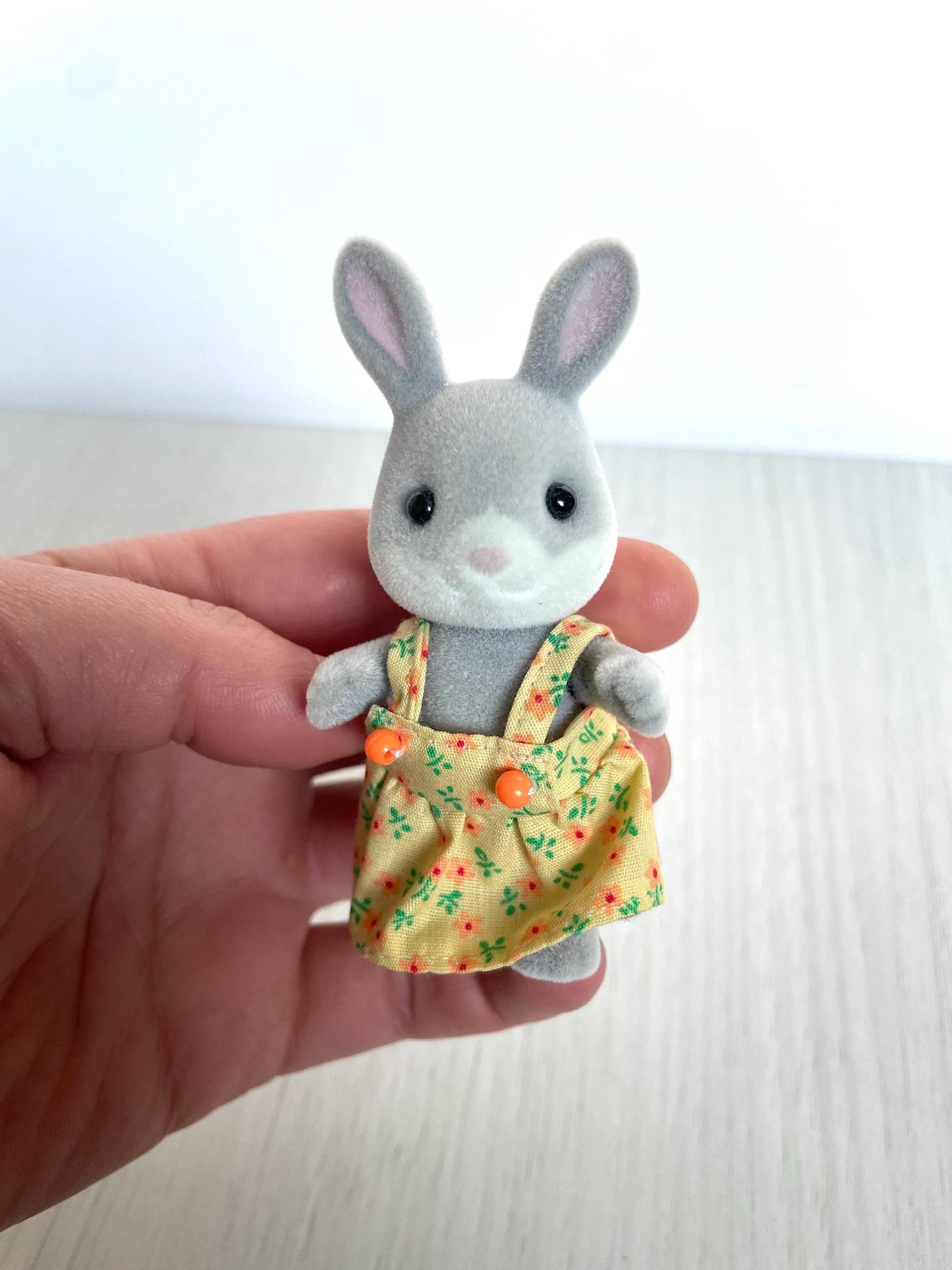 Adorable Easter Toy, Calico Critters Cottontail Rabbit girl, 3 inch Figure for Easter Basket — Sylvanian Families