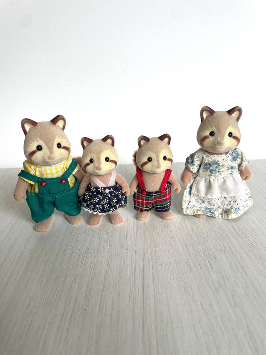 Mulberry Raccoon Family, Calico Critters Sylvanian Families vintage and discontinued in original clothes and in excellent condition
