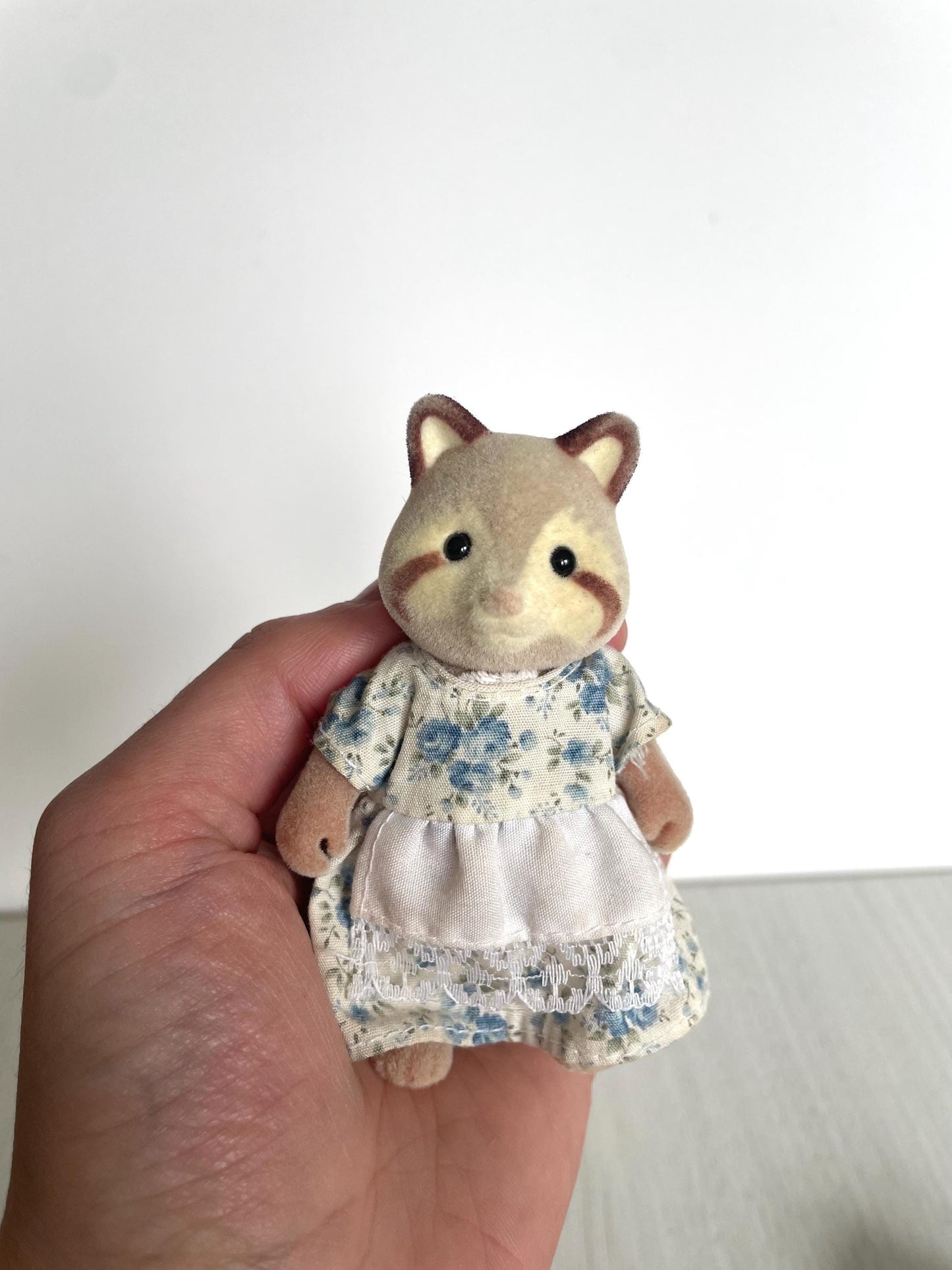 Mulberry Raccoon Family, Calico Critters Sylvanian Families vintage and discontinued in original clothes