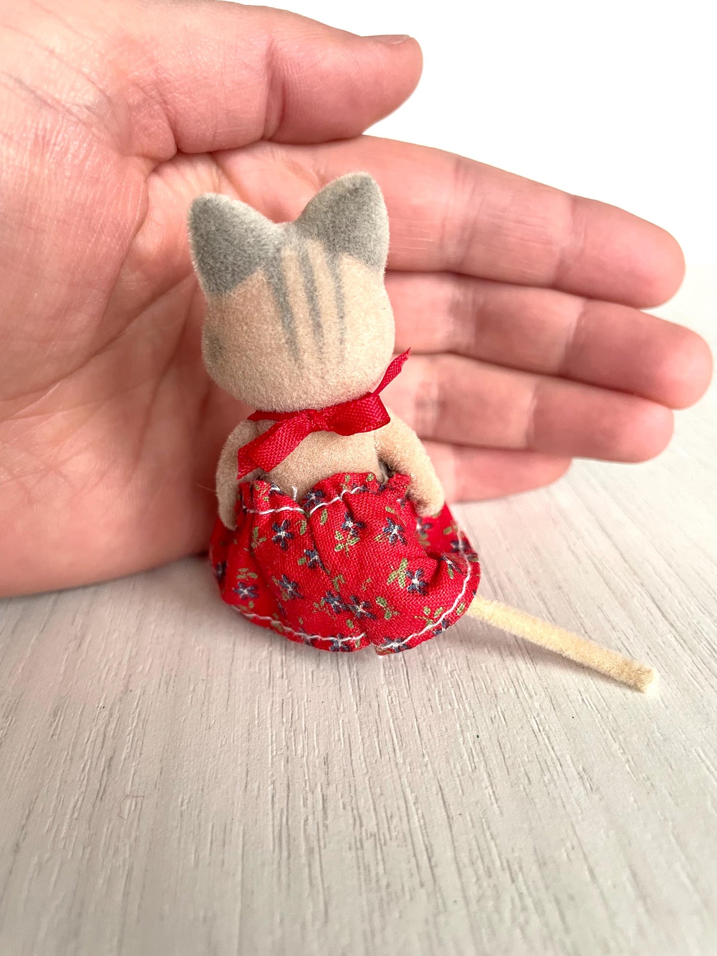 Catwood girl back detail — Sylvanian Families / Calico Critters